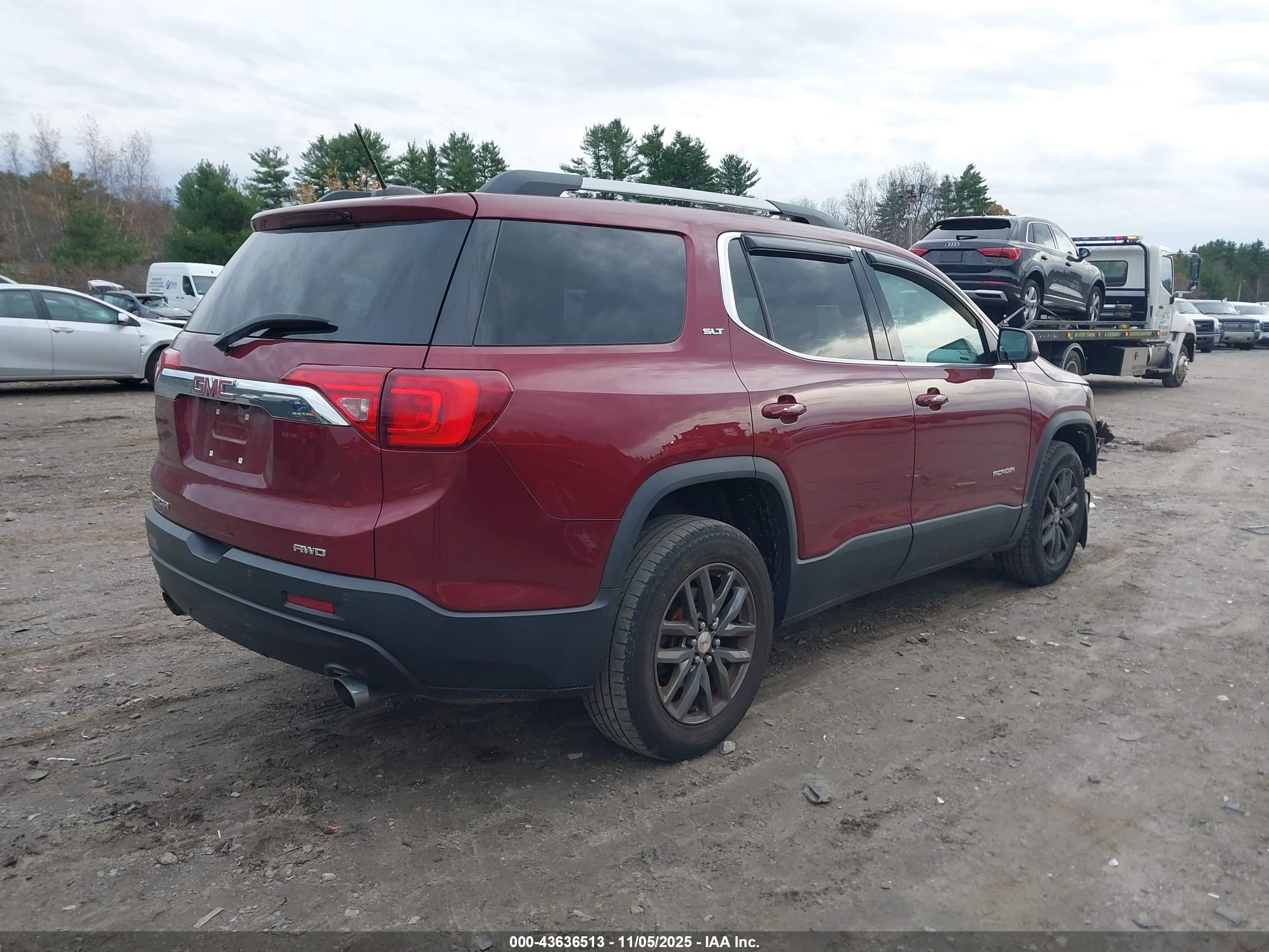 GMC ACADIA image 4
