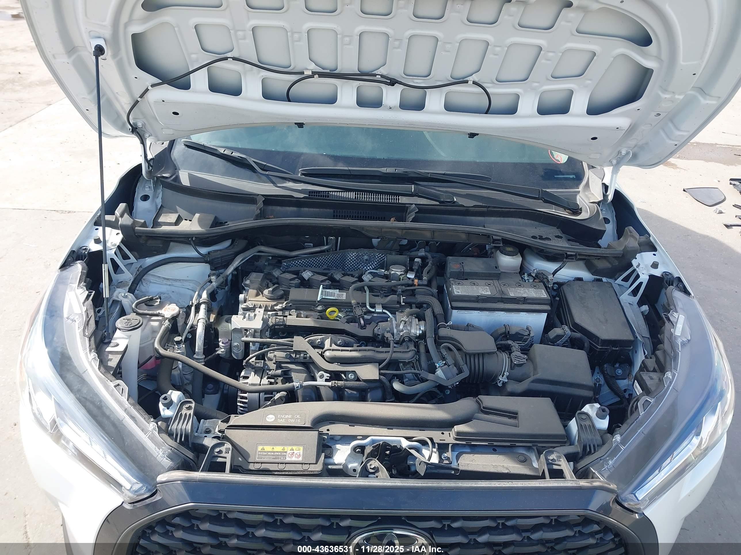 TOYOTA COROLLA image 10