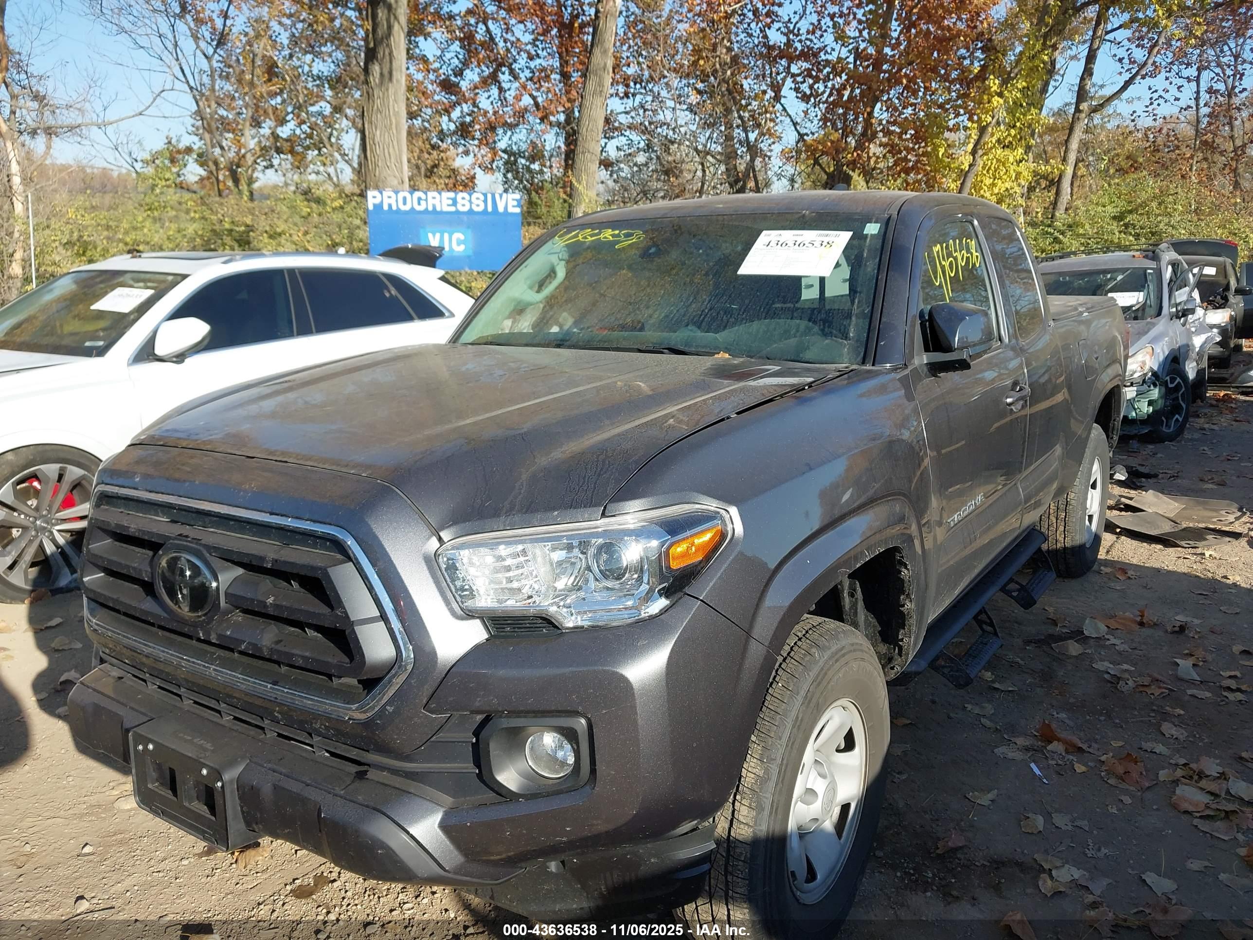 TOYOTA TACOMA image 2