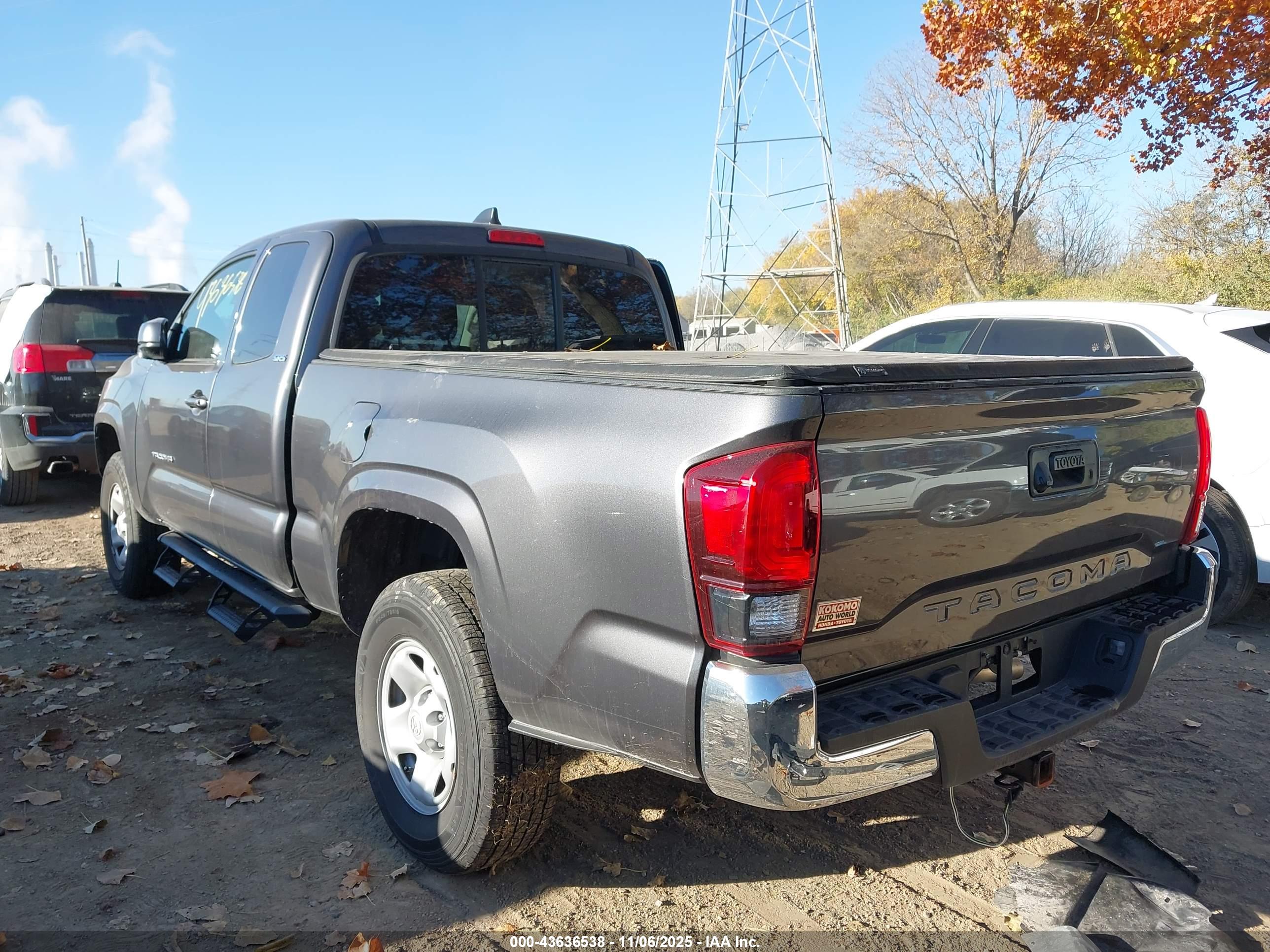 TOYOTA TACOMA image 3