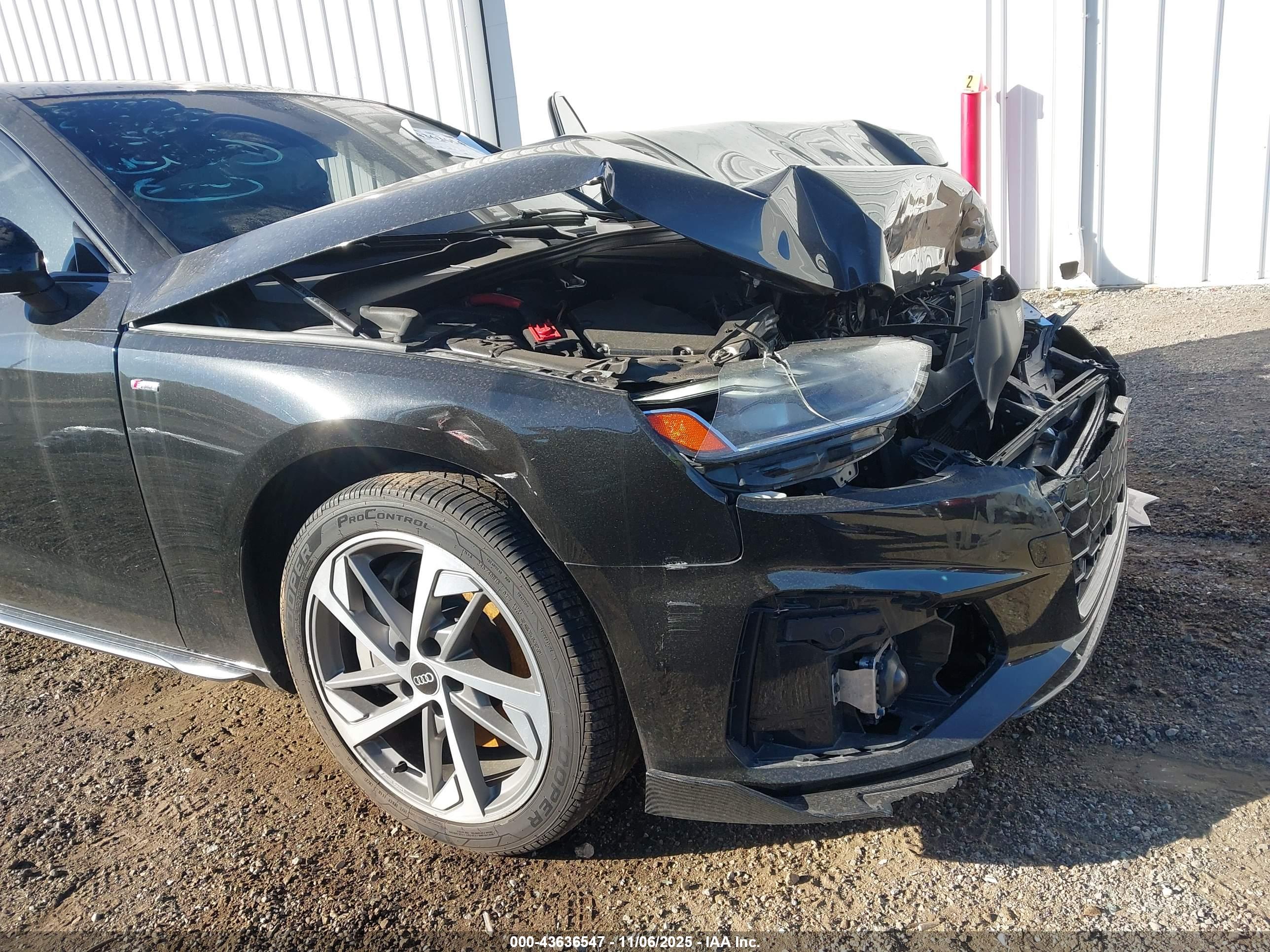 AUDI A4 image 6