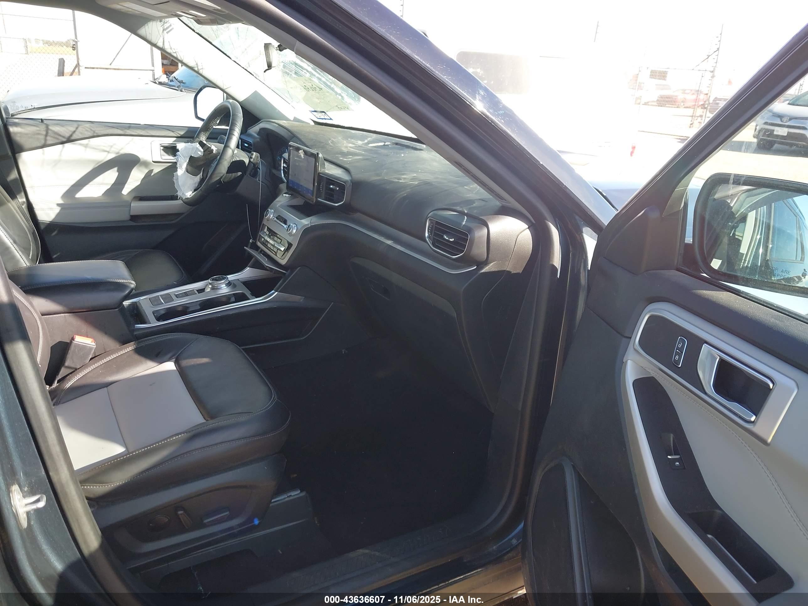 FORD EXPLORER image 5