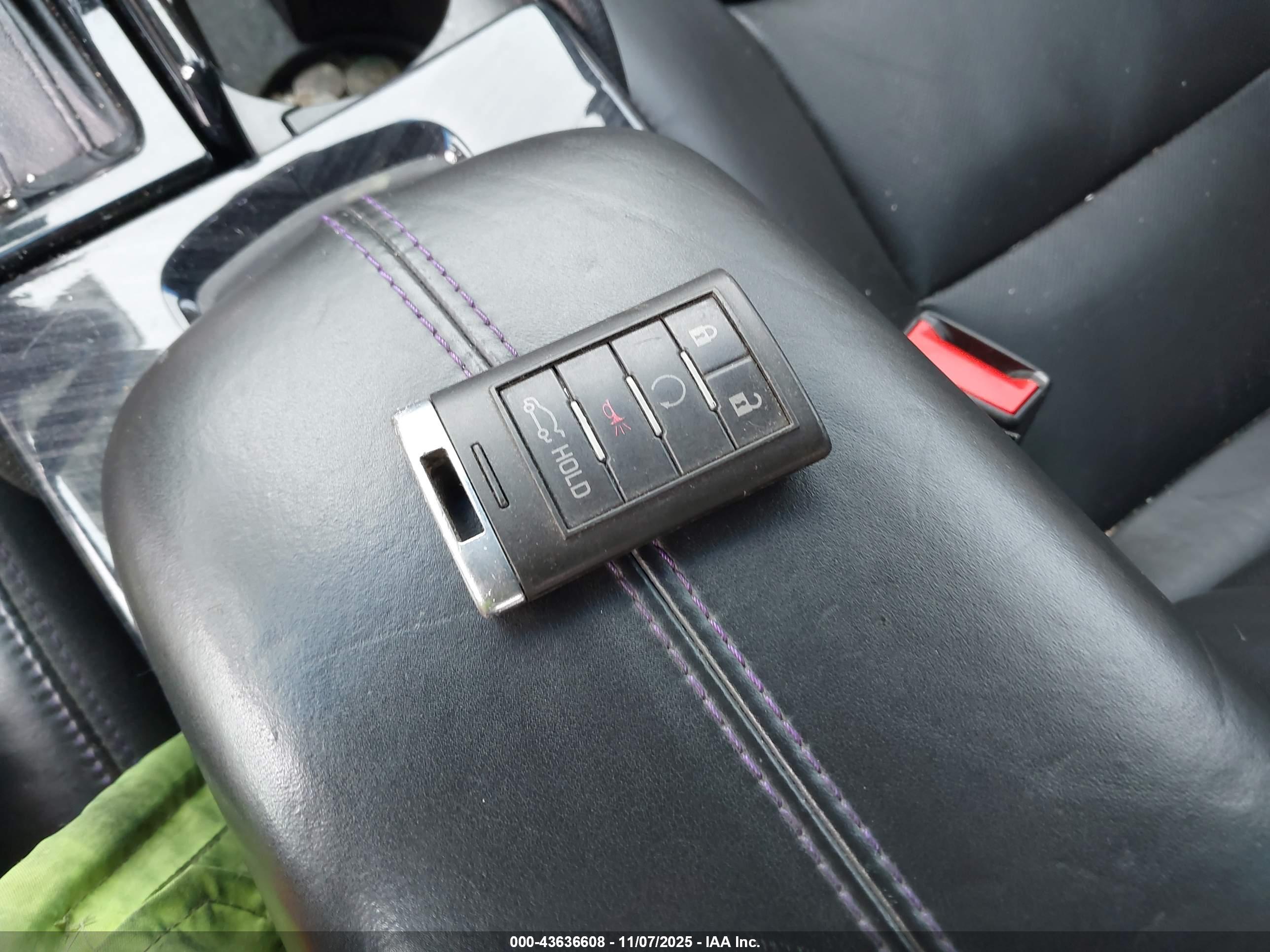 CADILLAC XTS image 11