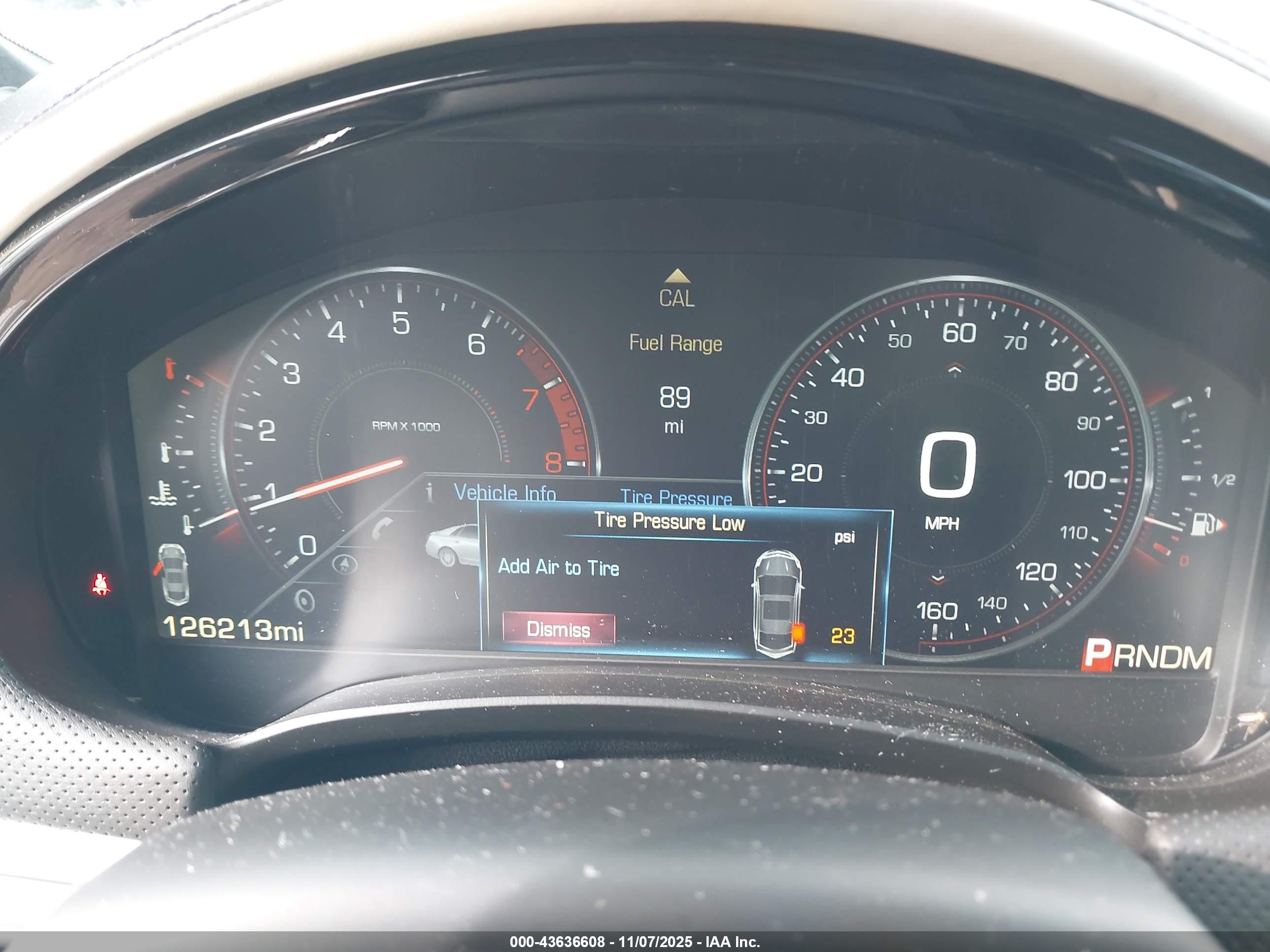 CADILLAC XTS image 7