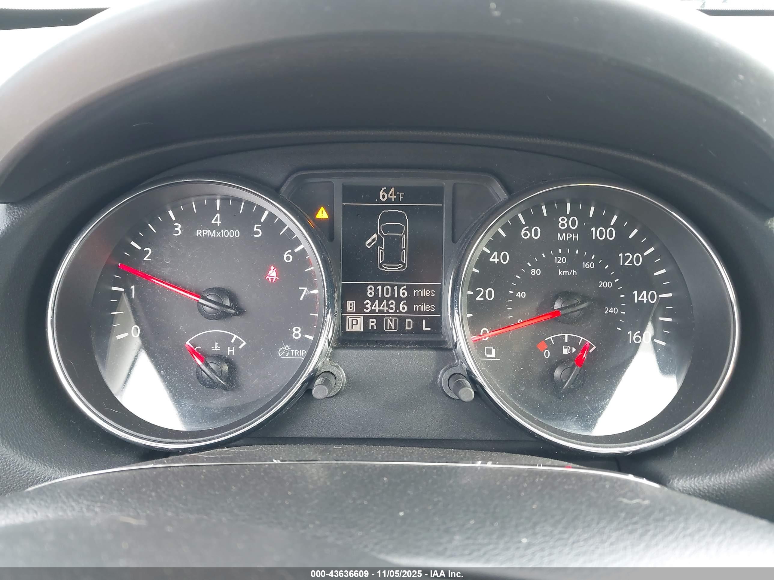 NISSAN ROGUE image 7