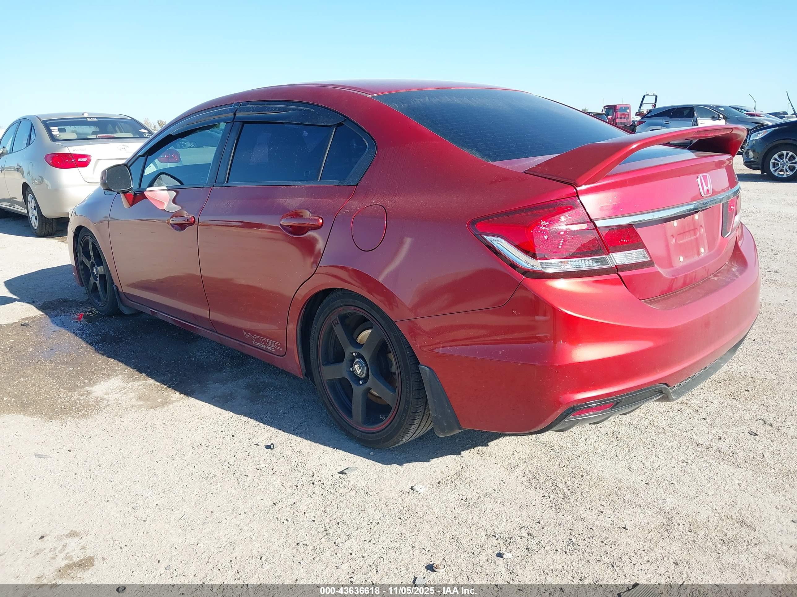 HONDA CIVIC image 3