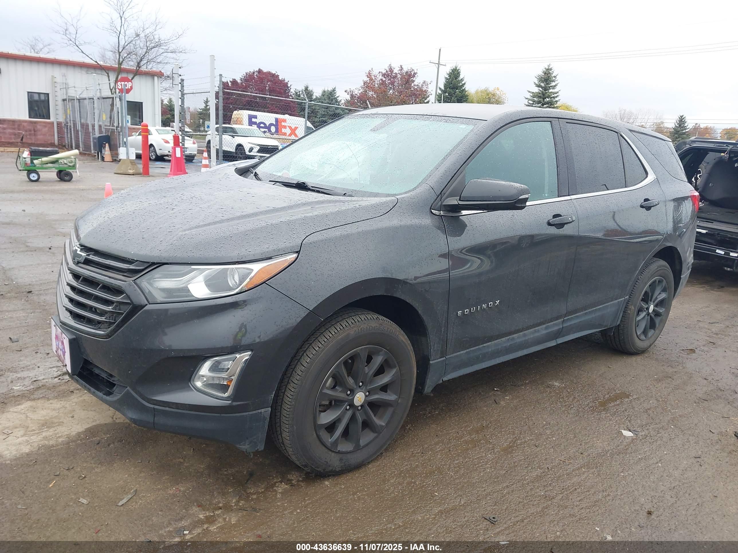 CHEVROLET EQUINOX image 2
