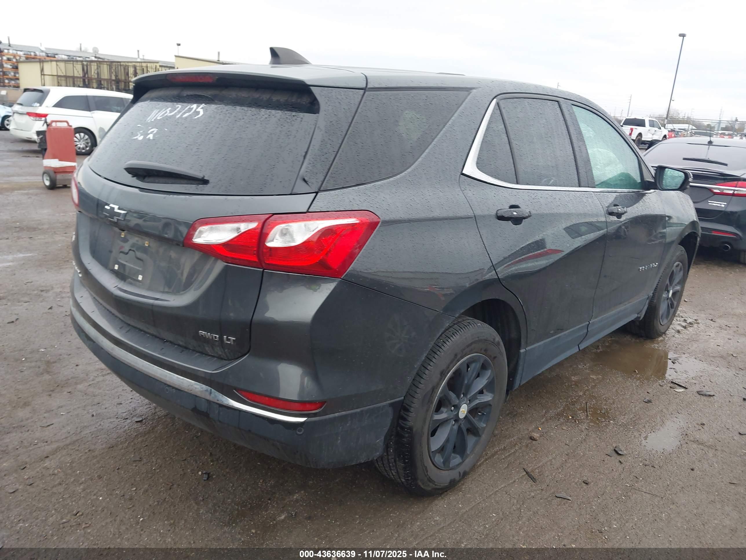 CHEVROLET EQUINOX image 4