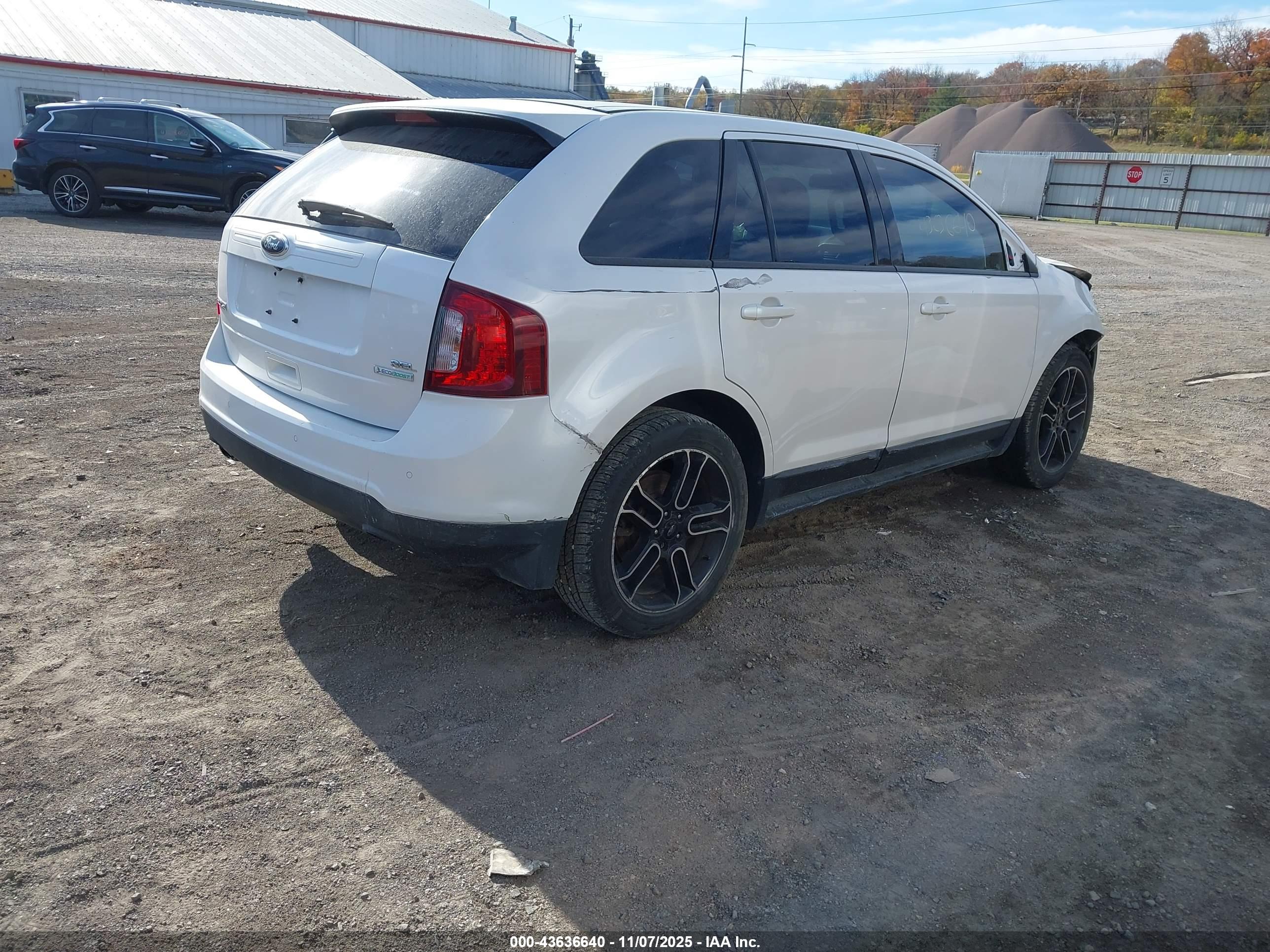 FORD EDGE image 4