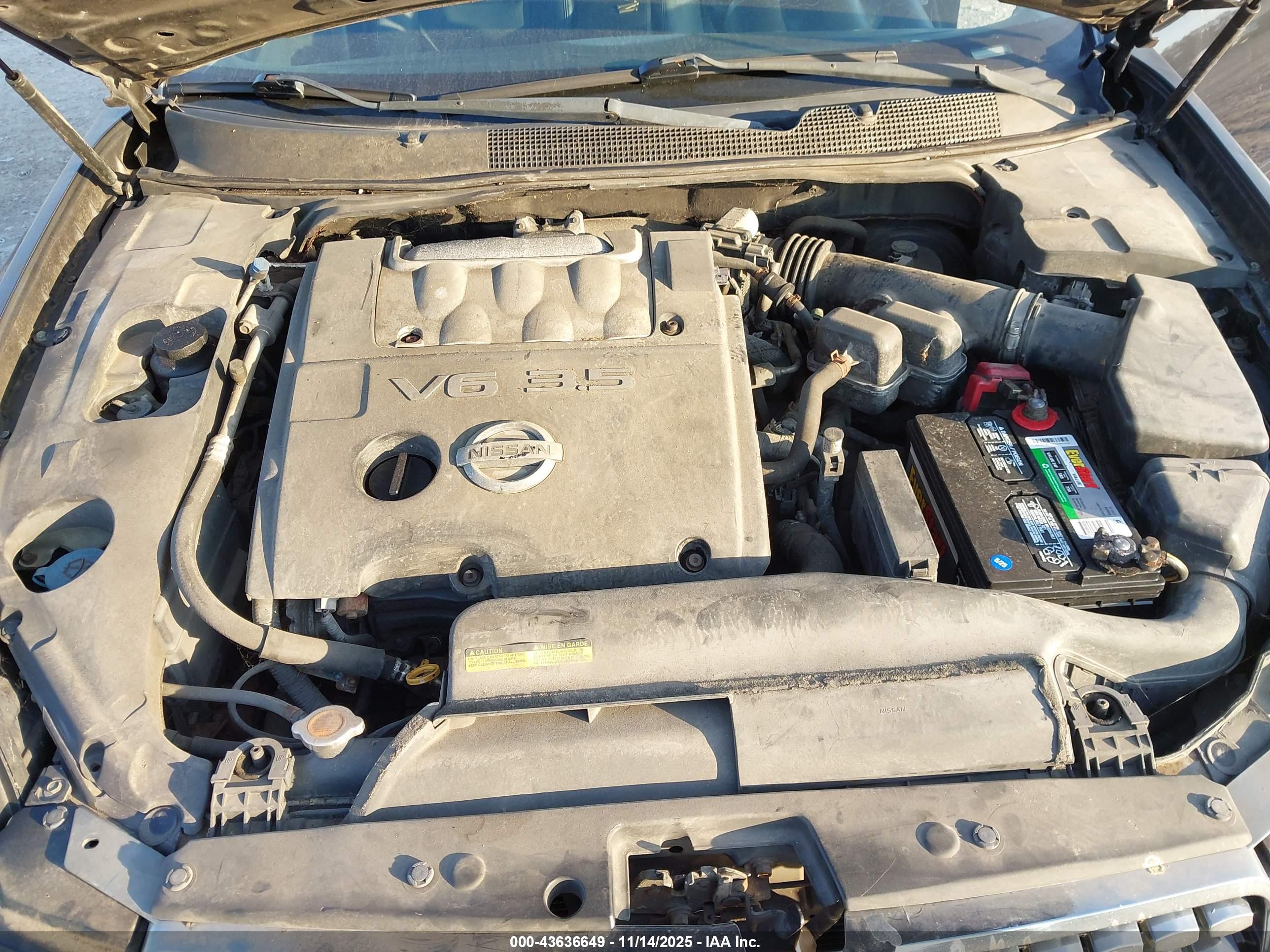 NISSAN MAXIMA image 10