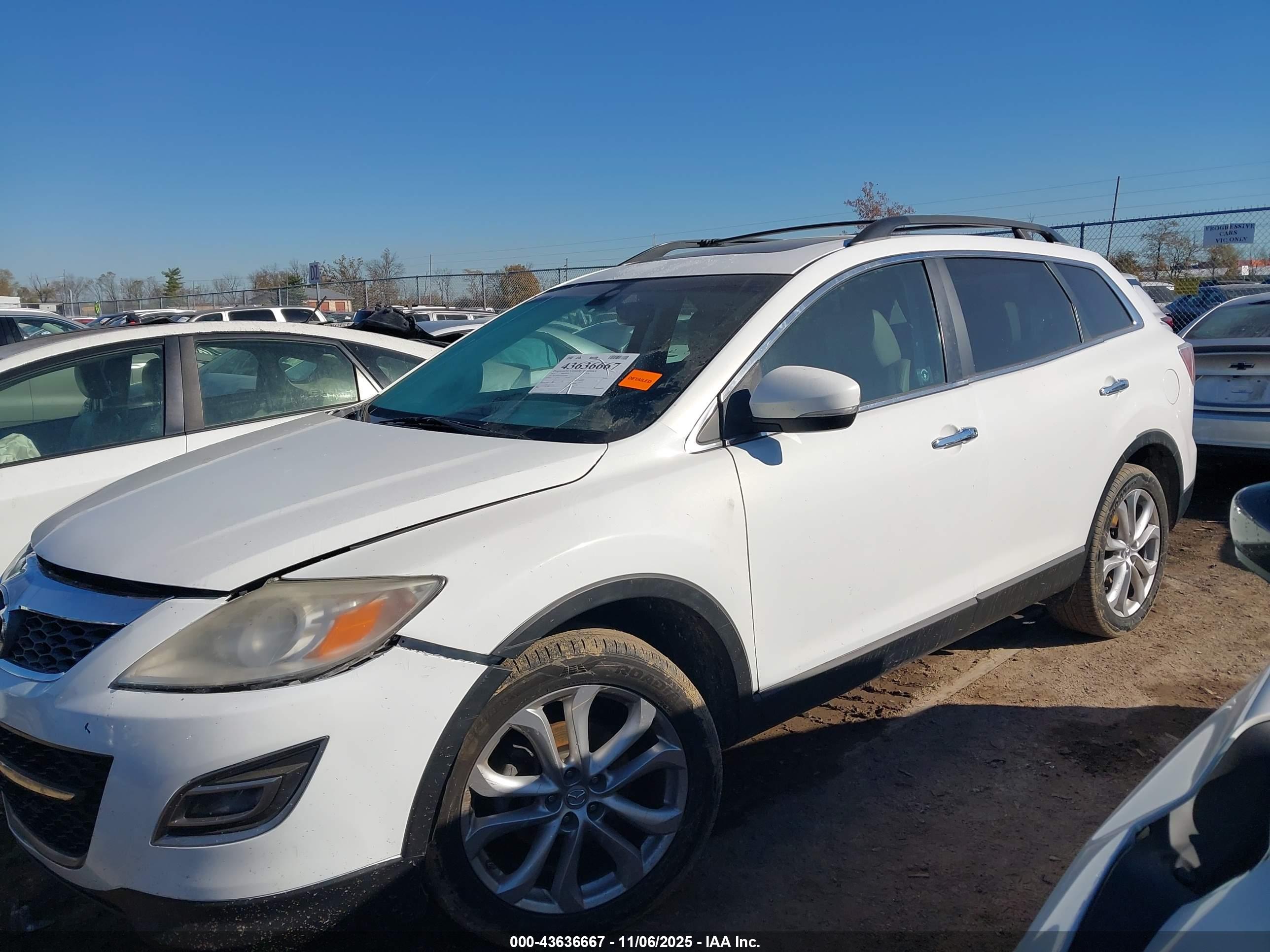 MAZDA CX-9 image 2