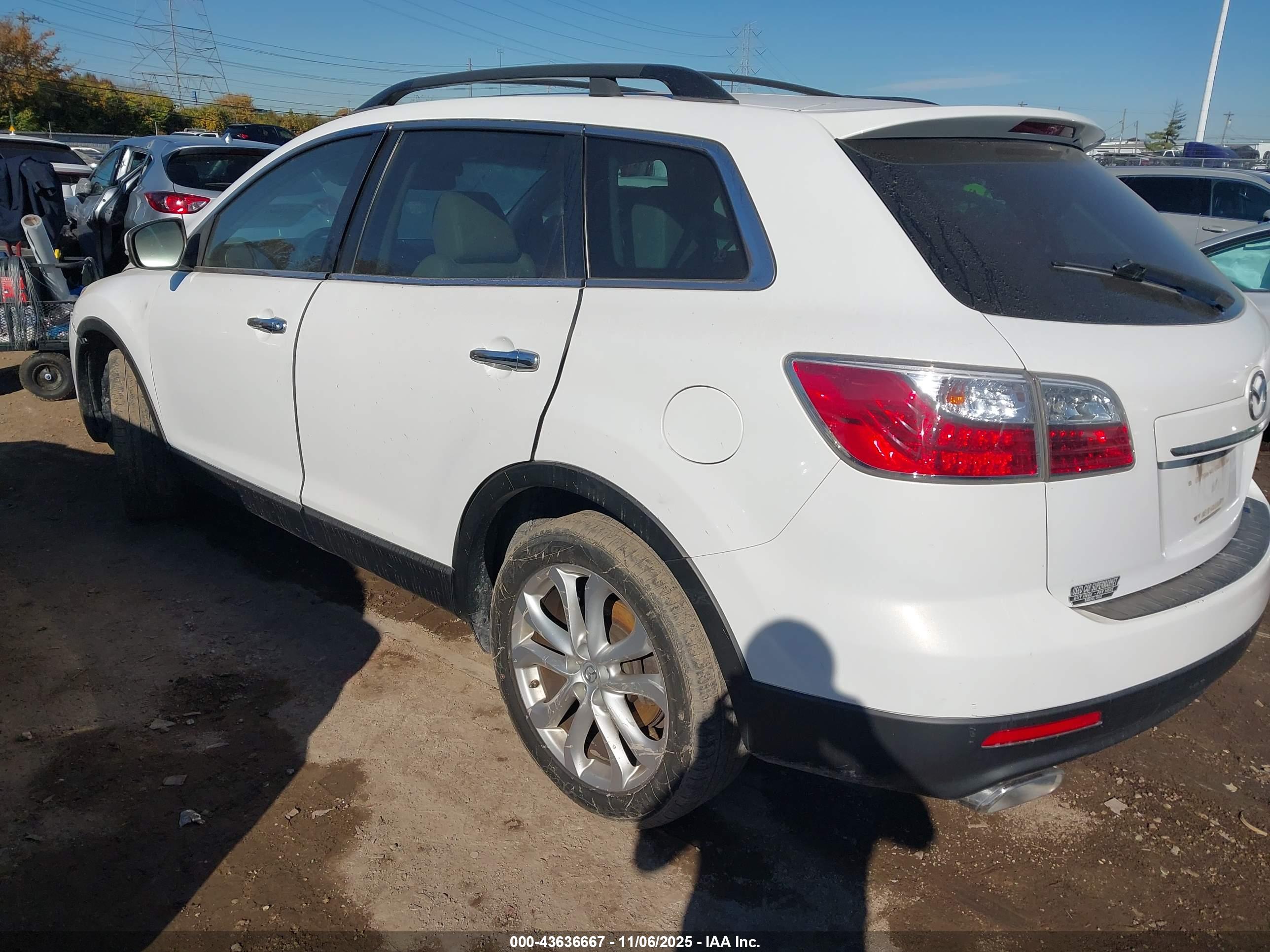 MAZDA CX-9 image 3