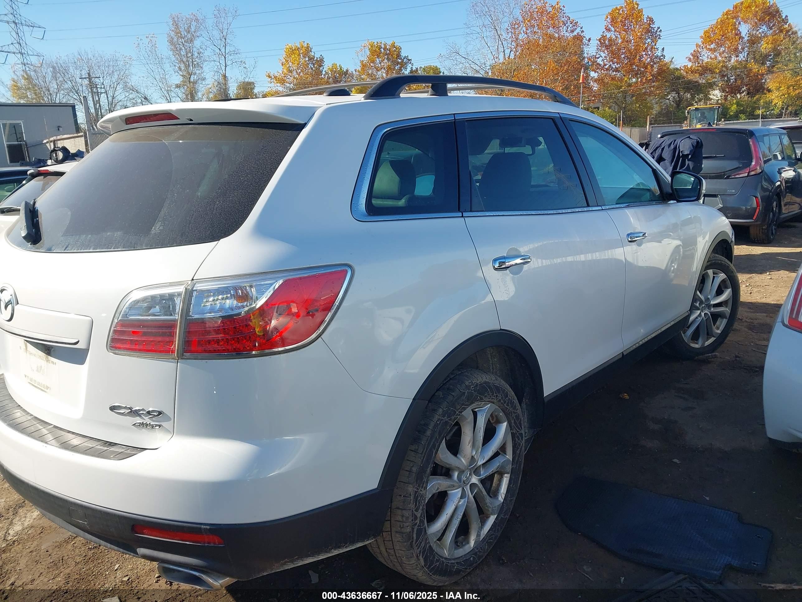MAZDA CX-9 image 4