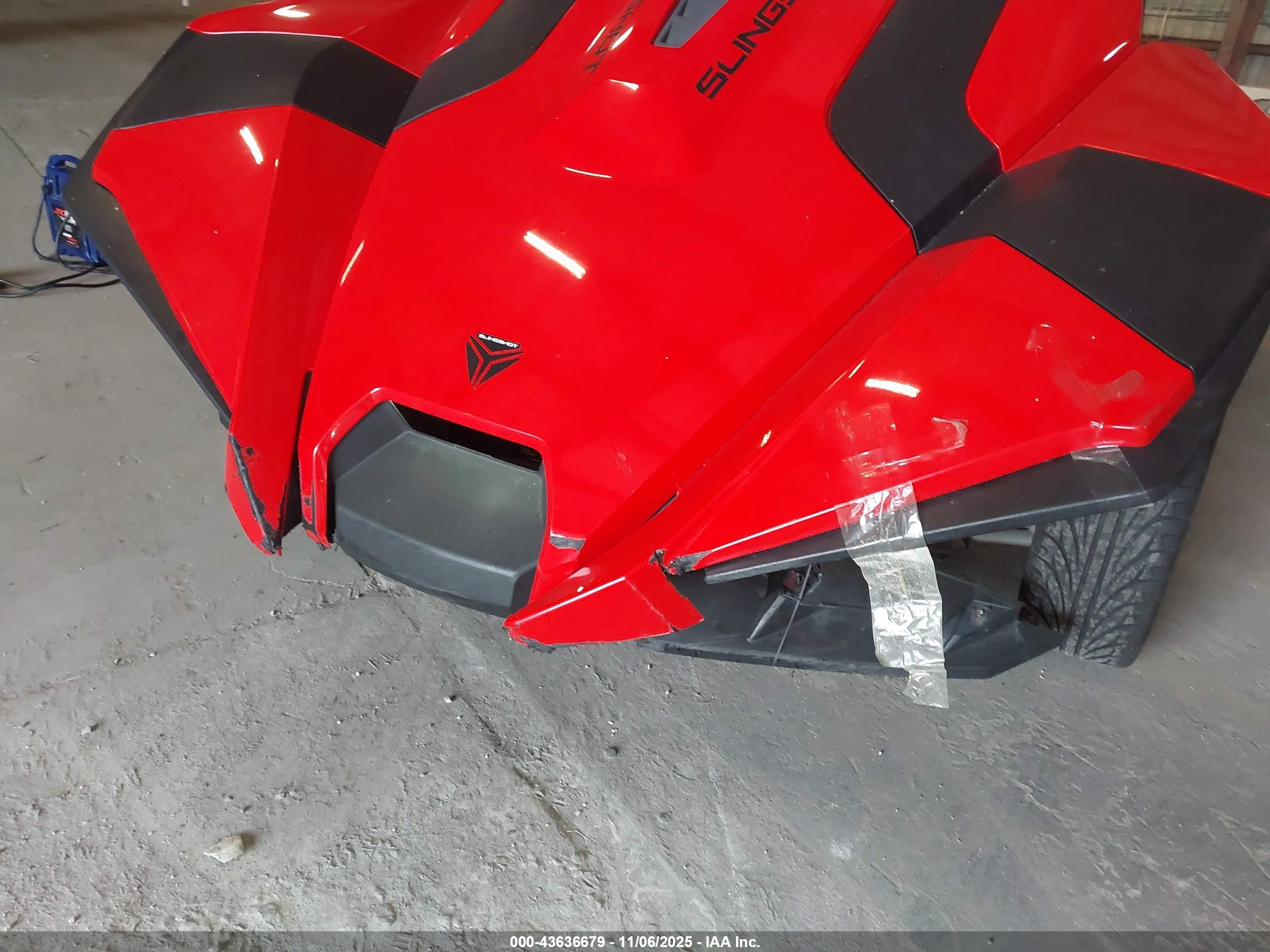 POLARIS SLINGSHOT image 6