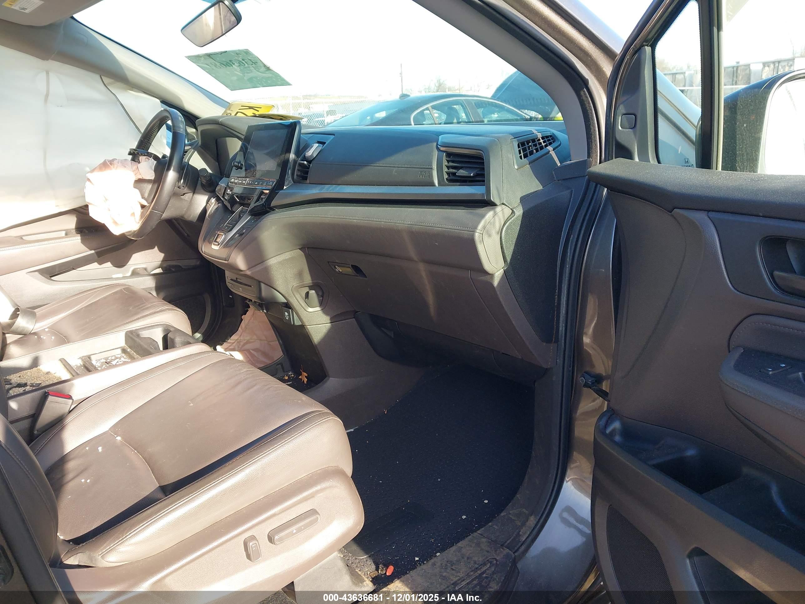 HONDA ODYSSEY image 5