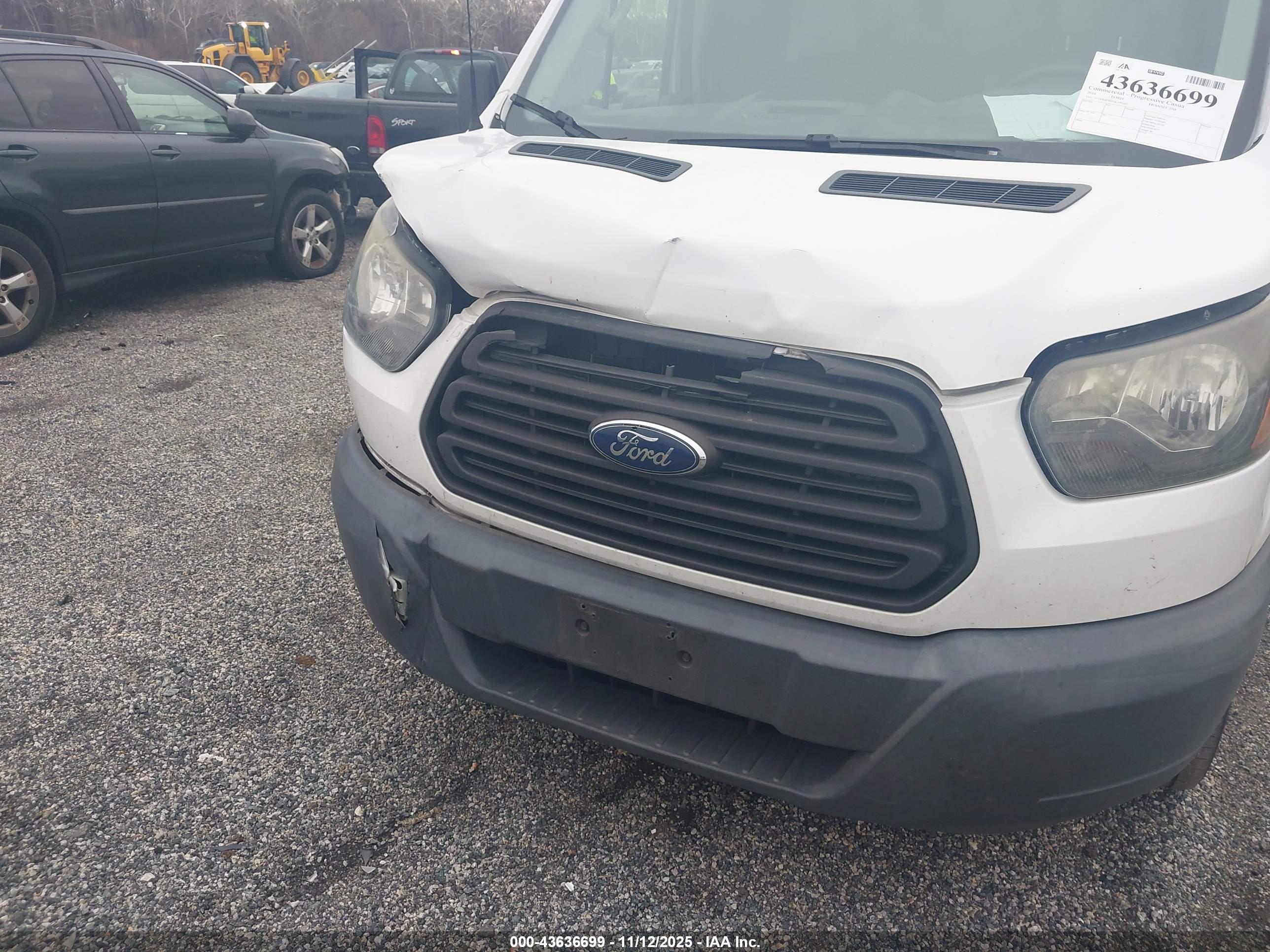 FORD TRANSIT-250 image 6