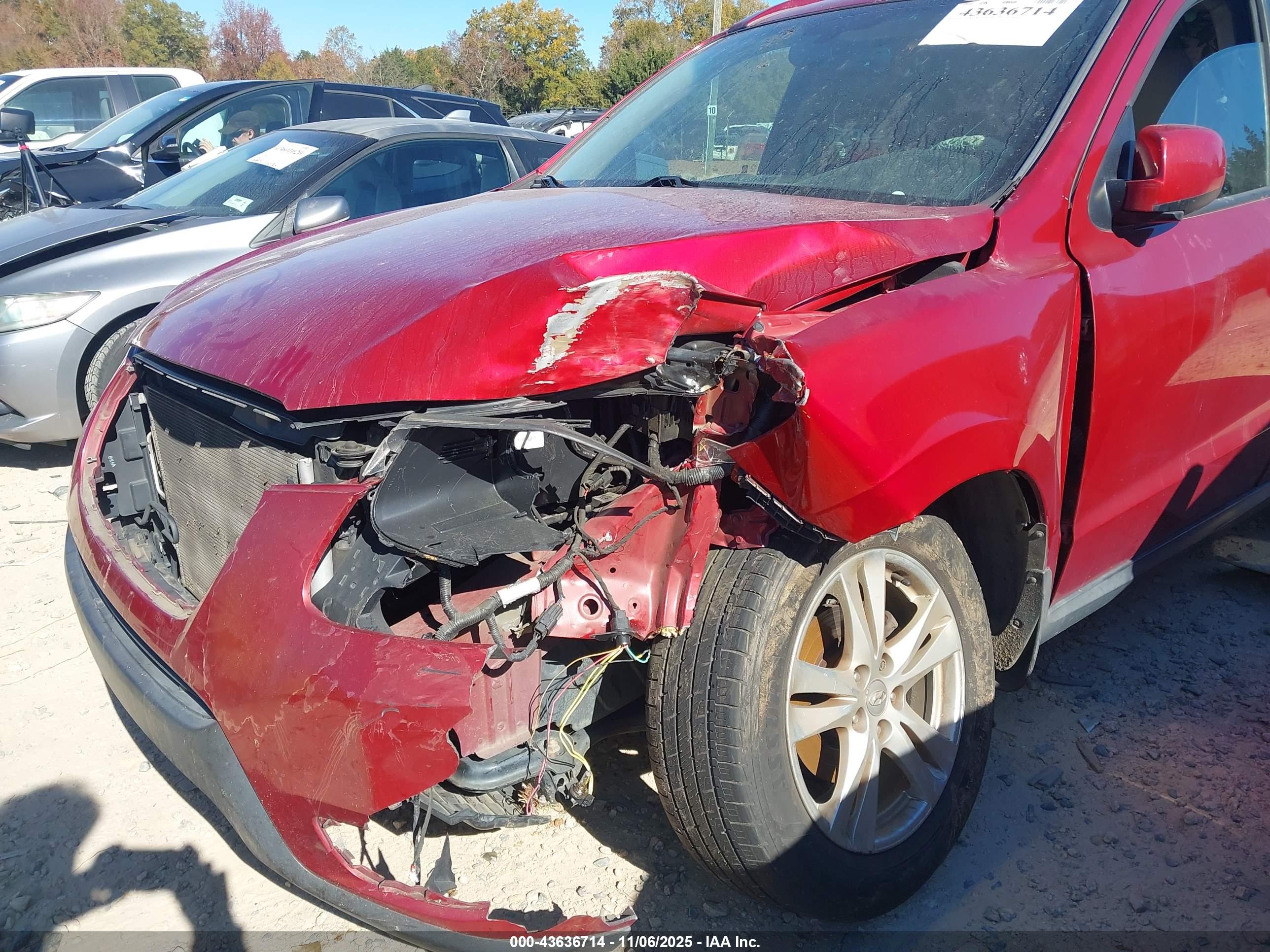 HYUNDAI SANTA image 6
