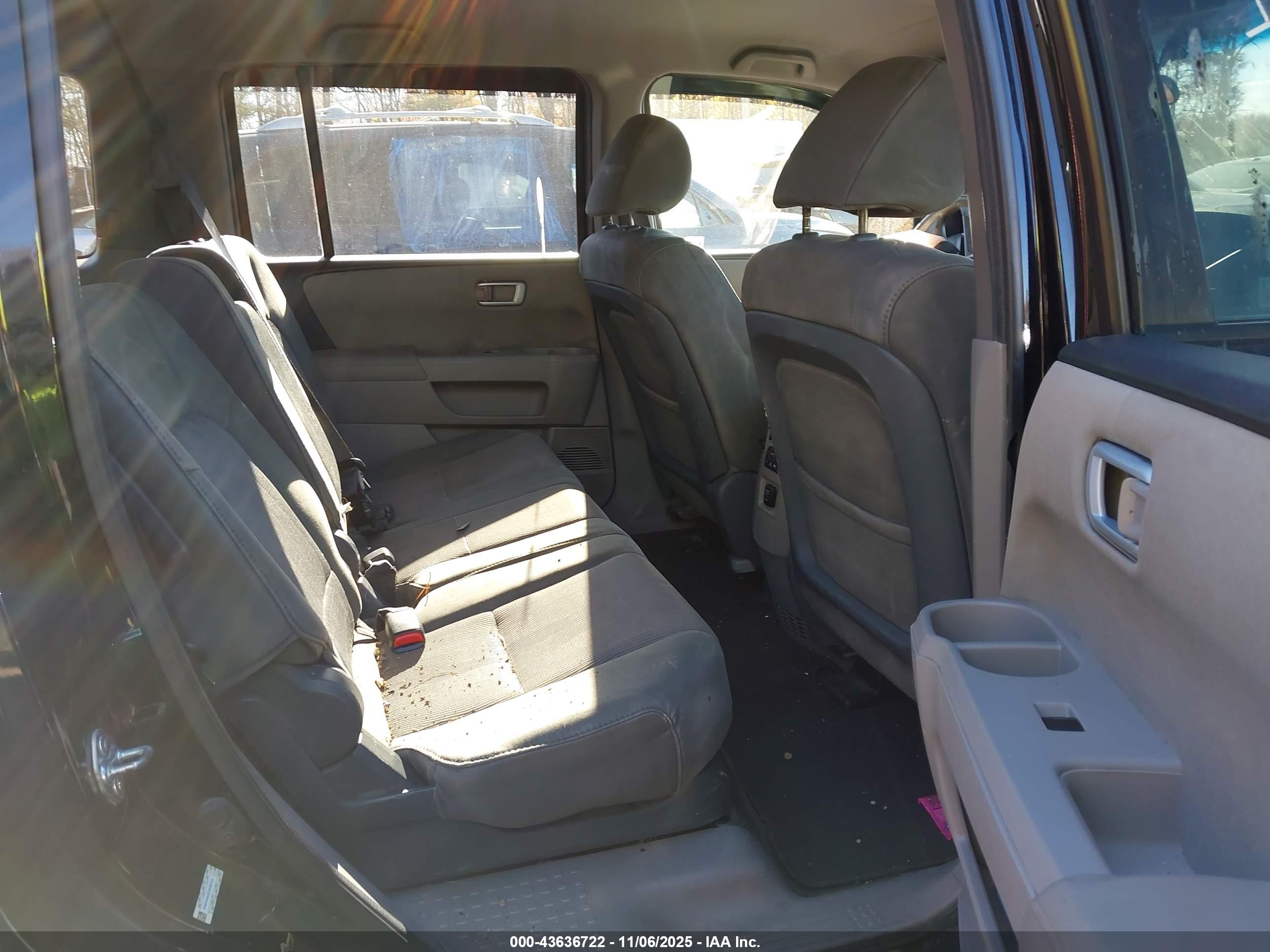 HONDA PILOT image 8