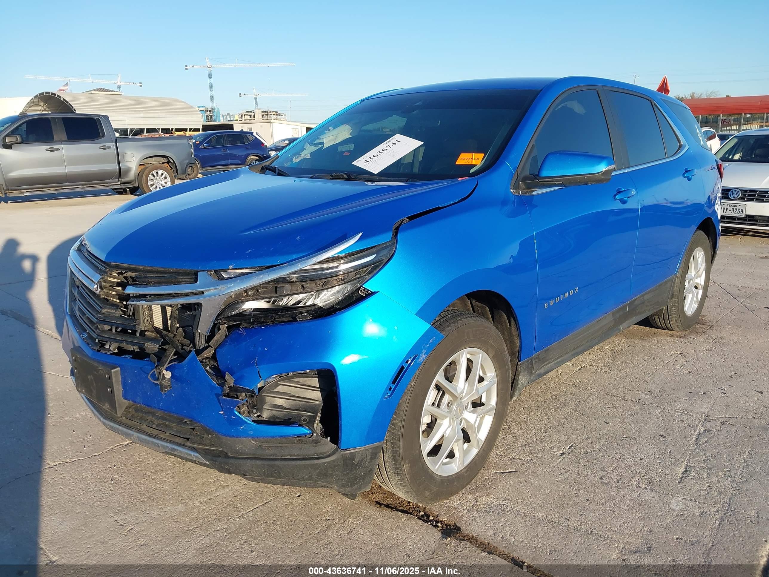 CHEVROLET EQUINOX image 2