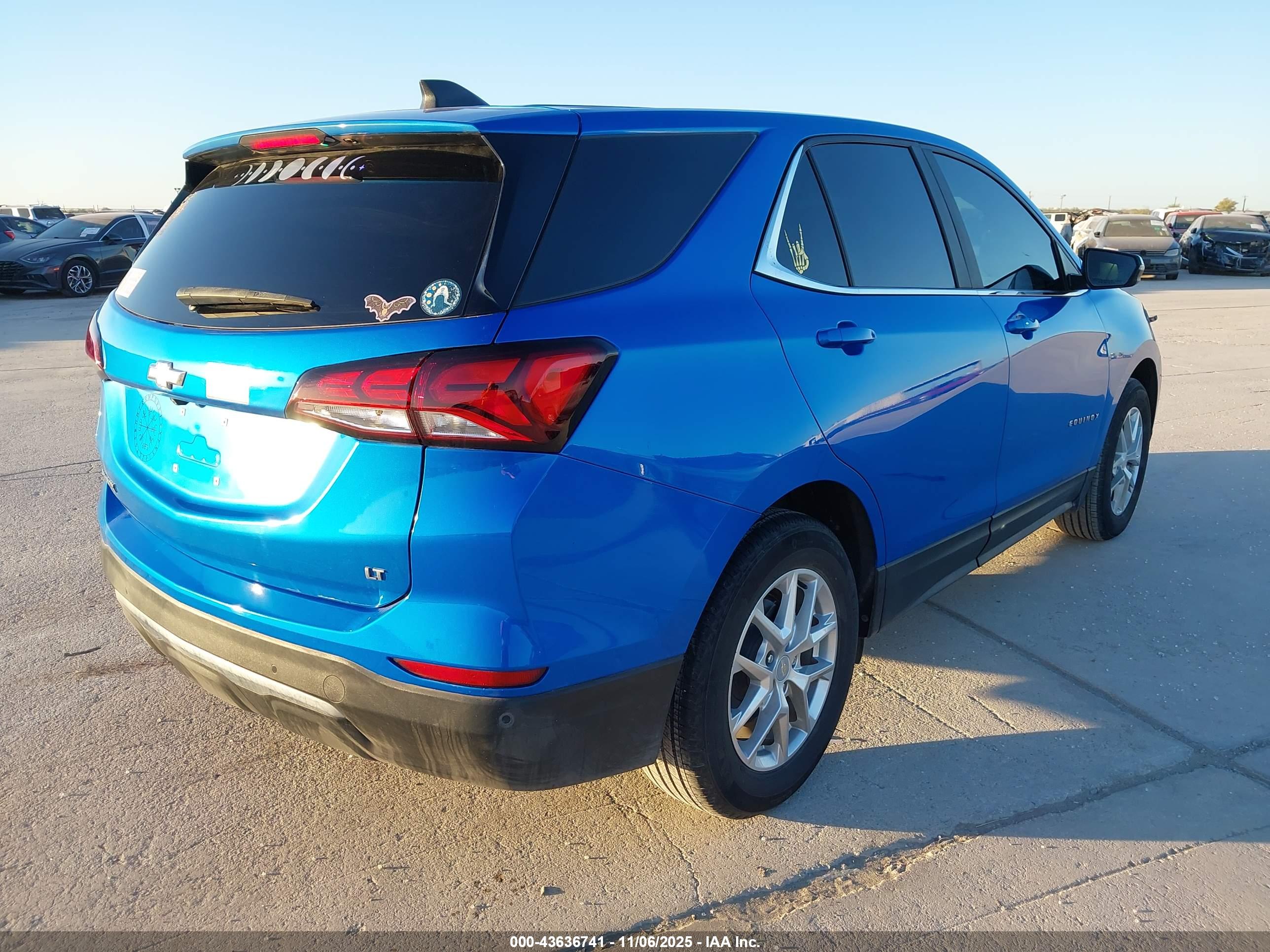 CHEVROLET EQUINOX image 4
