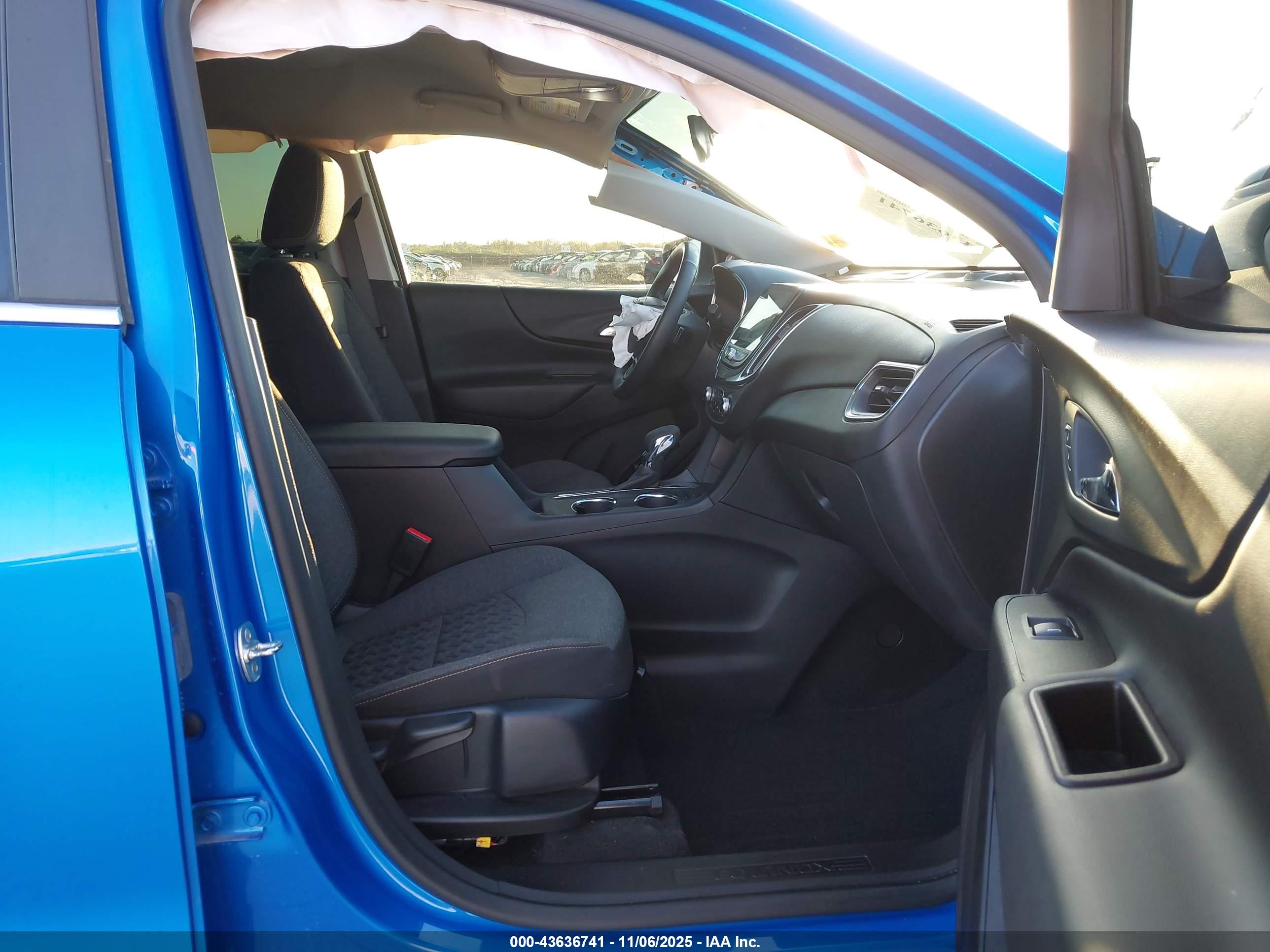 CHEVROLET EQUINOX image 5