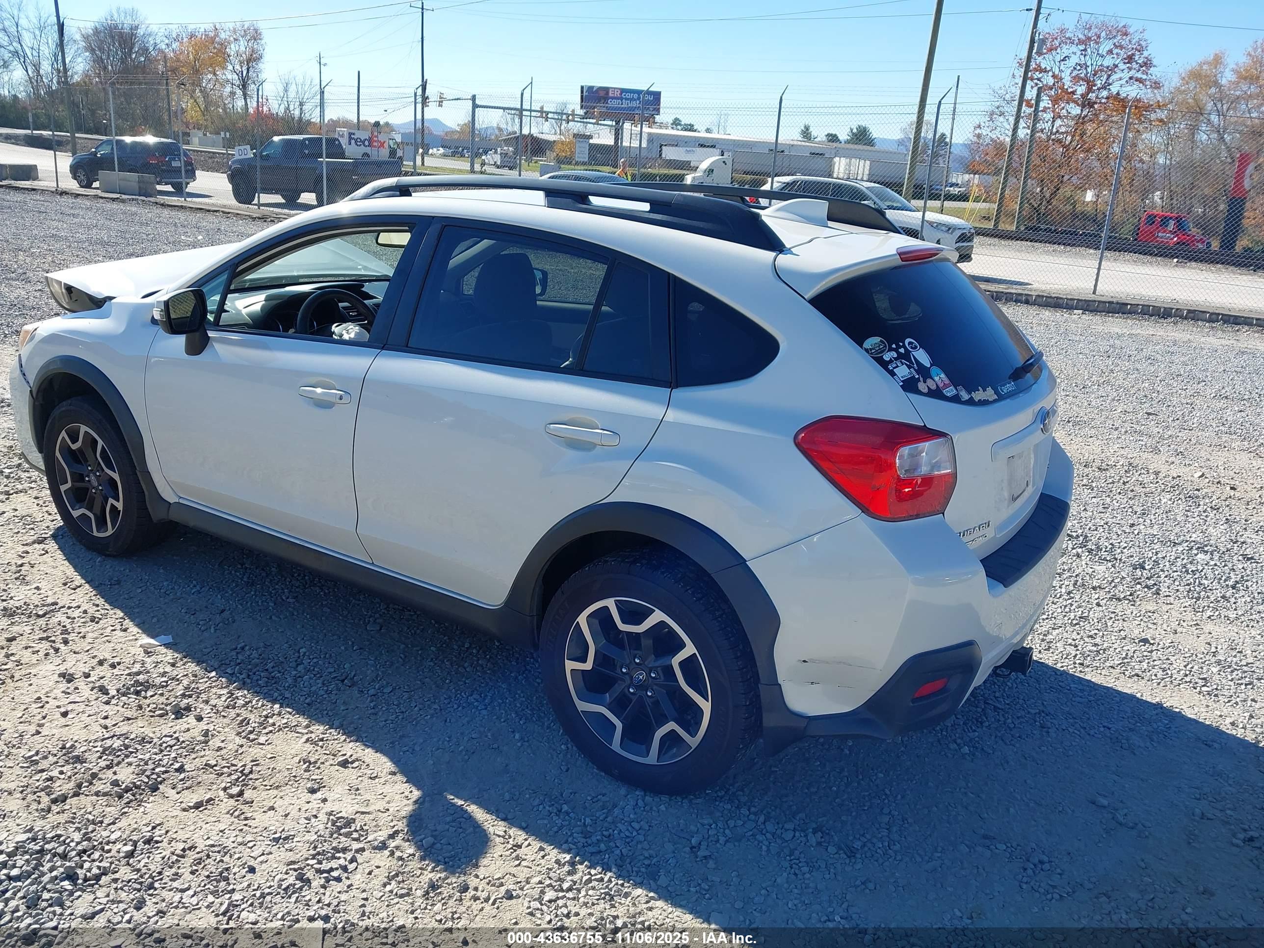 SUBARU CROSSTREK image 3