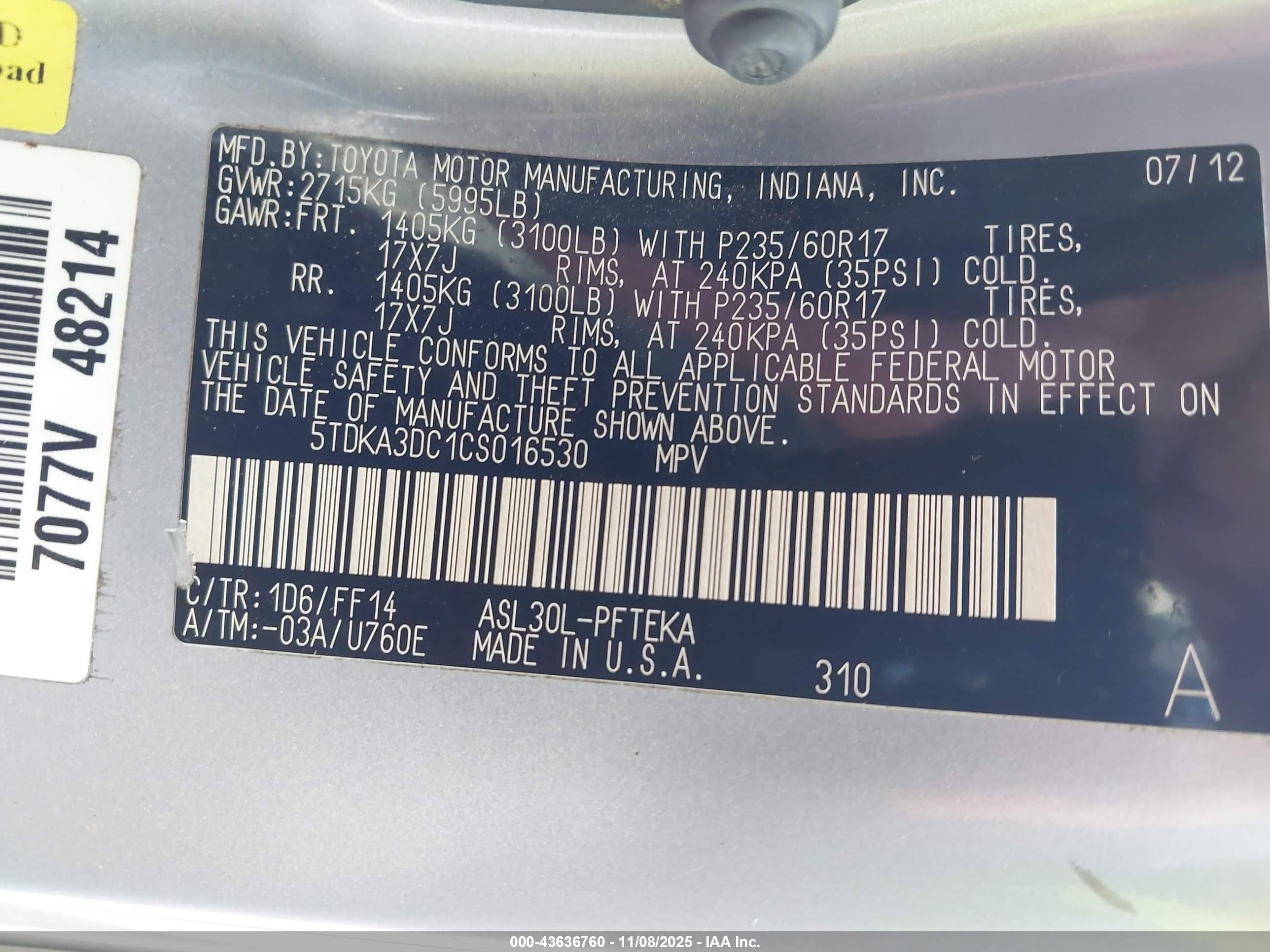 TOYOTA SIENNA image 9