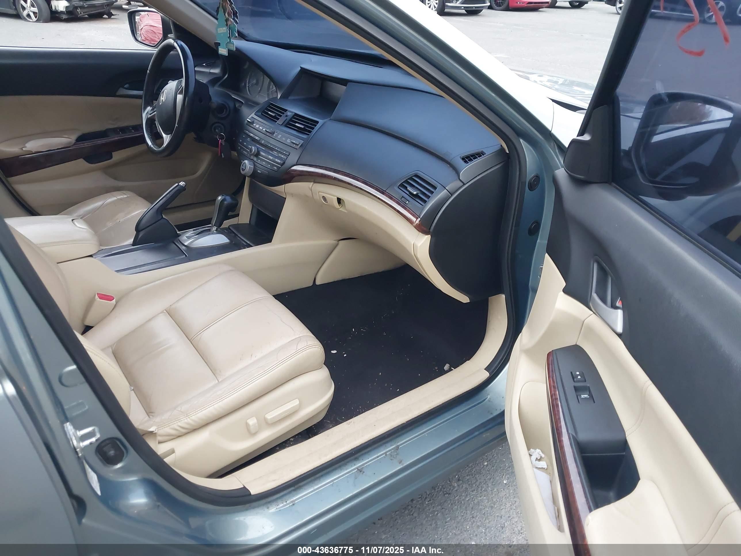 HONDA ACCORD image 5