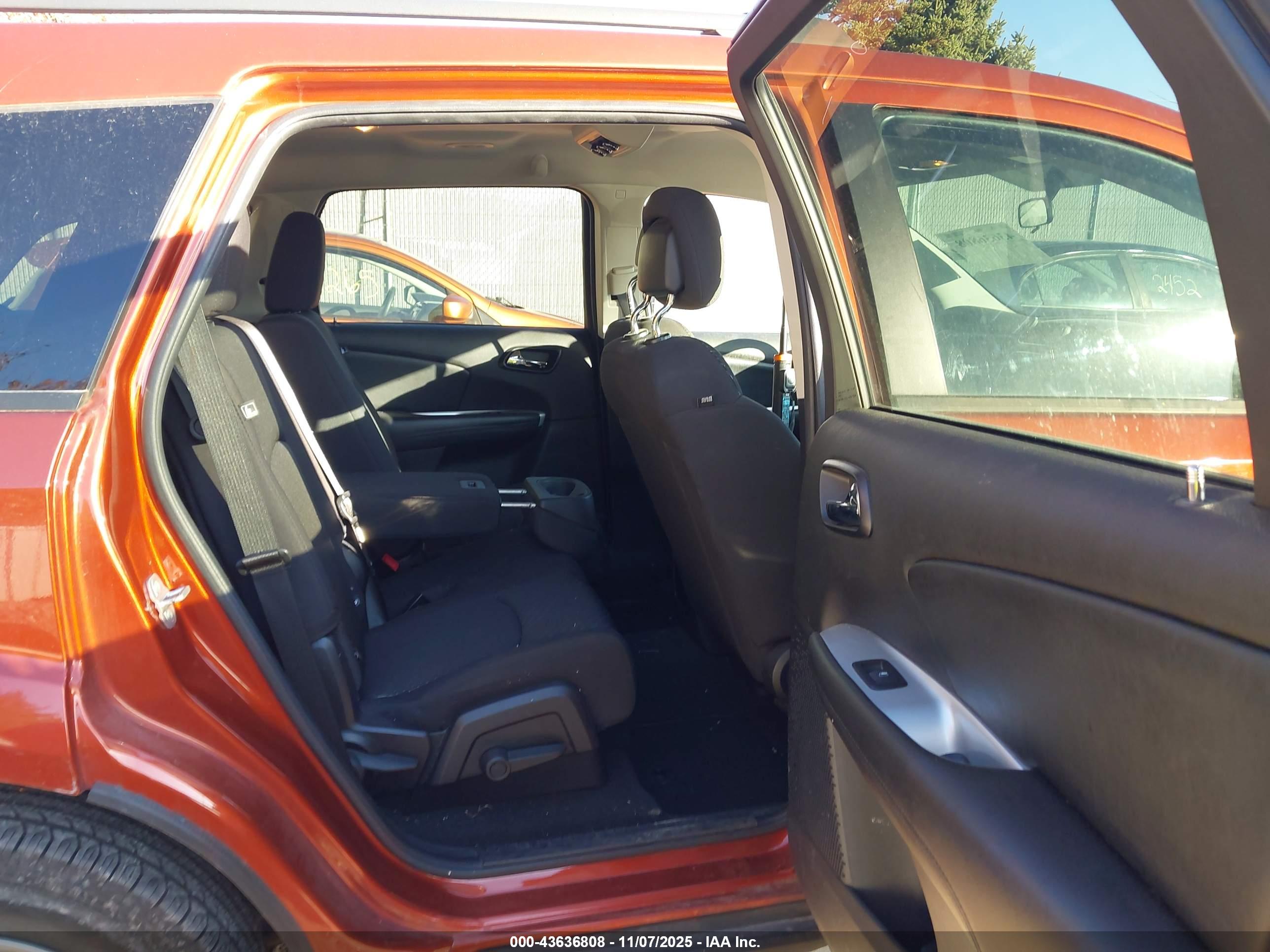 DODGE JOURNEY image 8