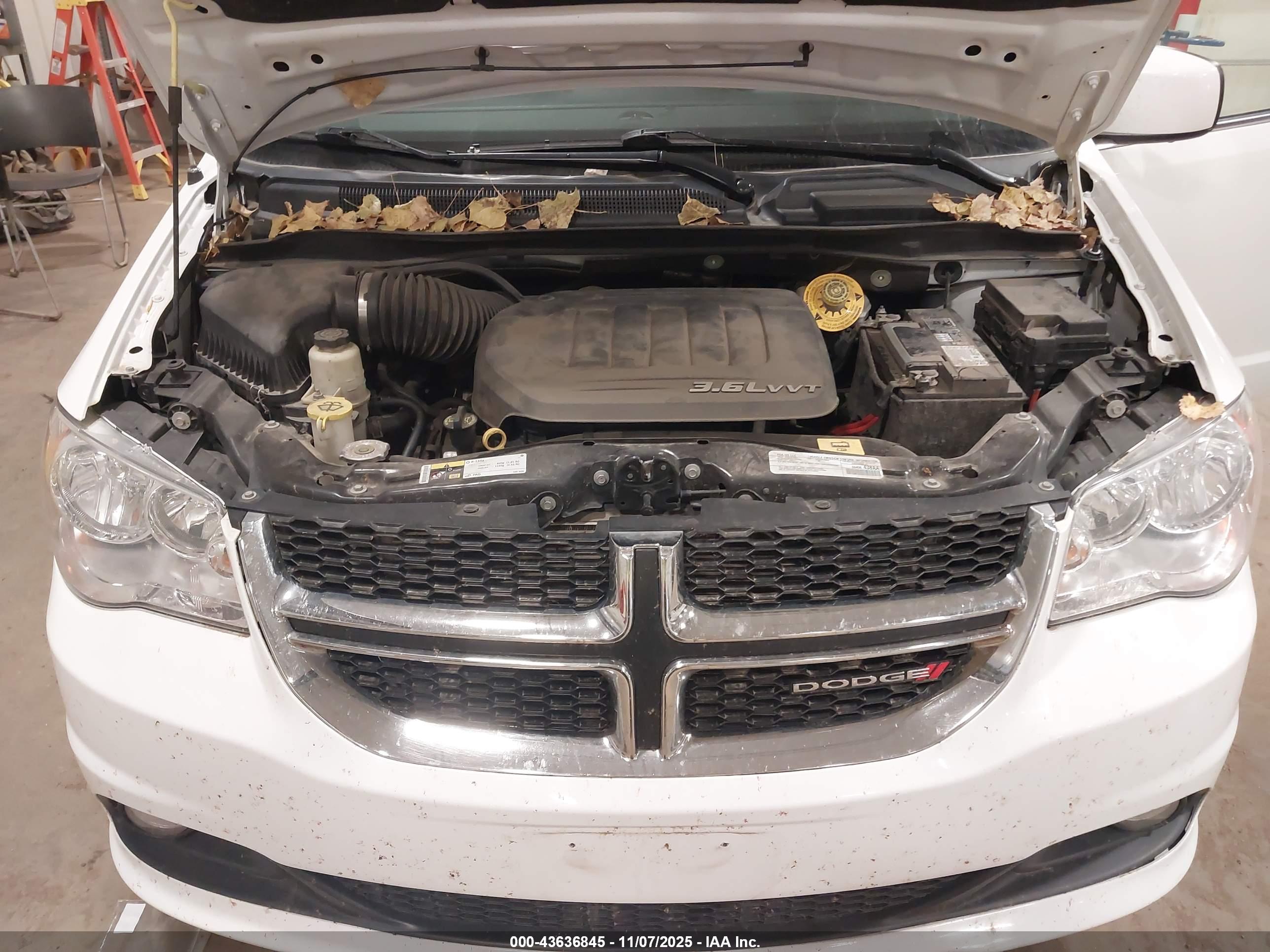 DODGE GRAND image 10