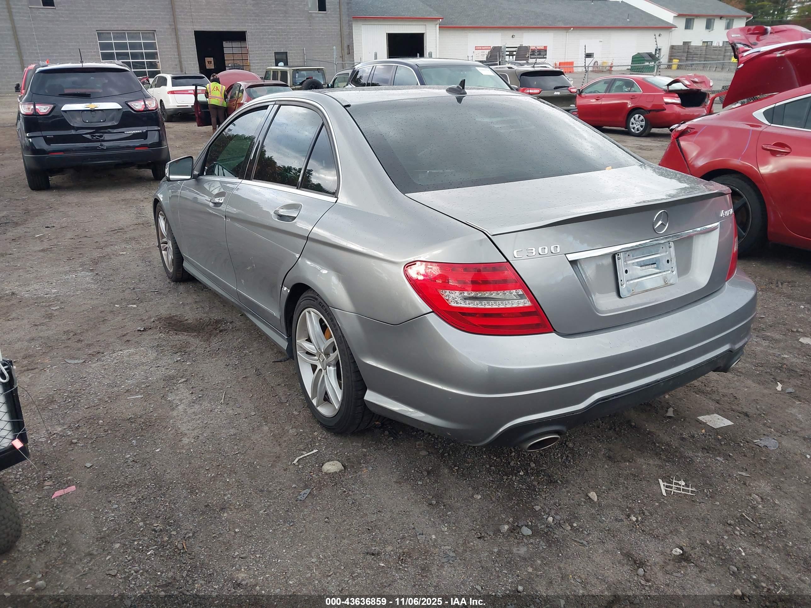 MERCEDES-BENZ C image 3