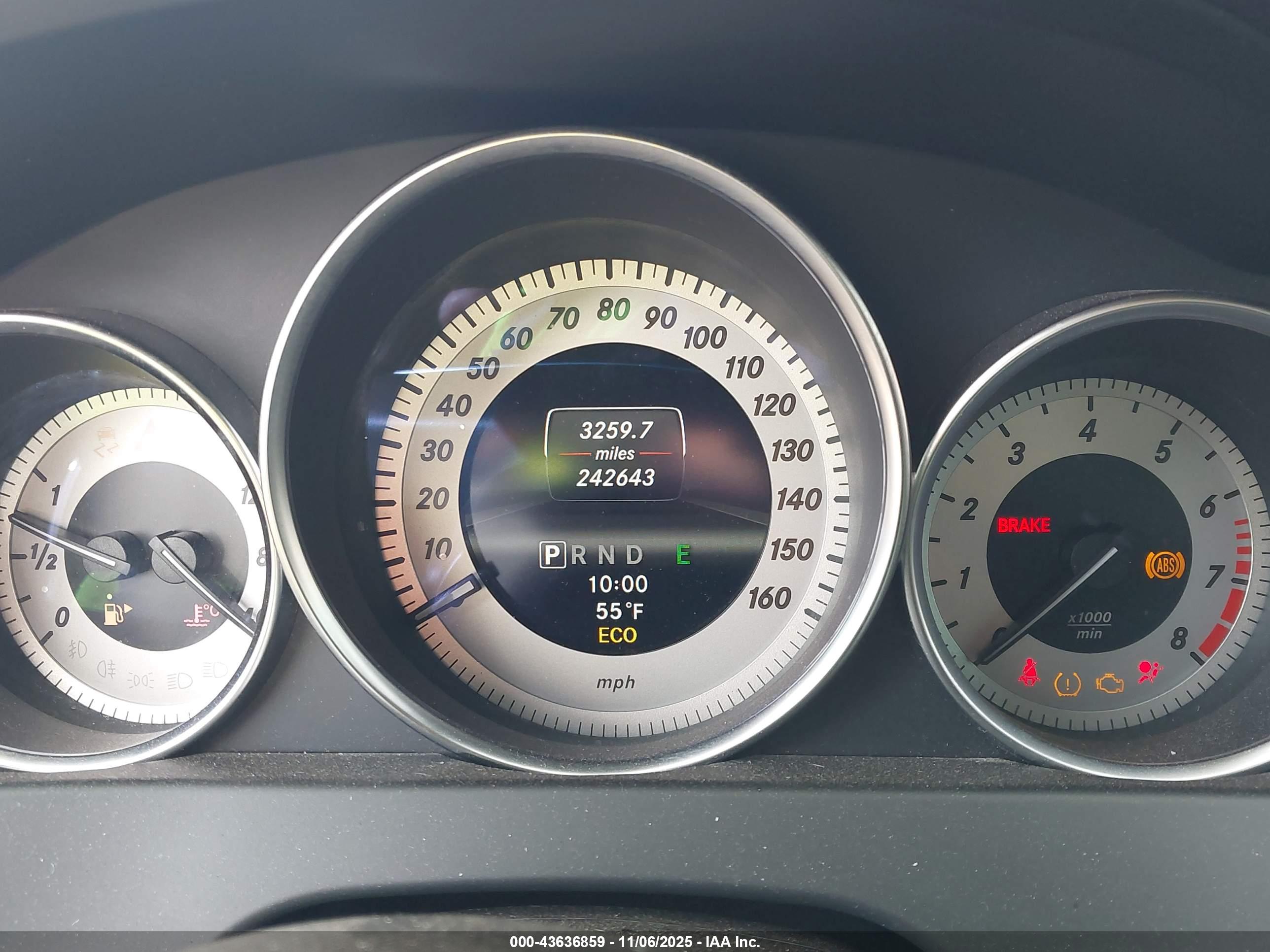 MERCEDES-BENZ C image 7