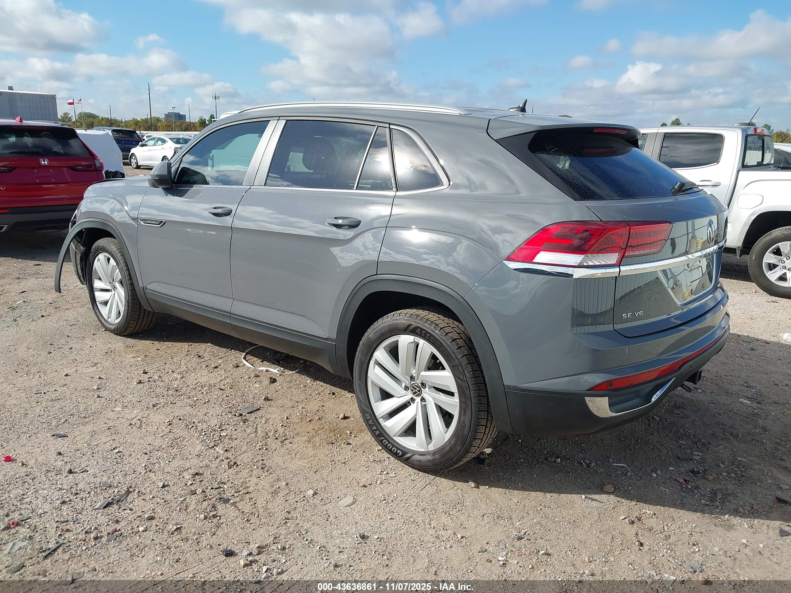 VOLKSWAGEN ATLAS image 3