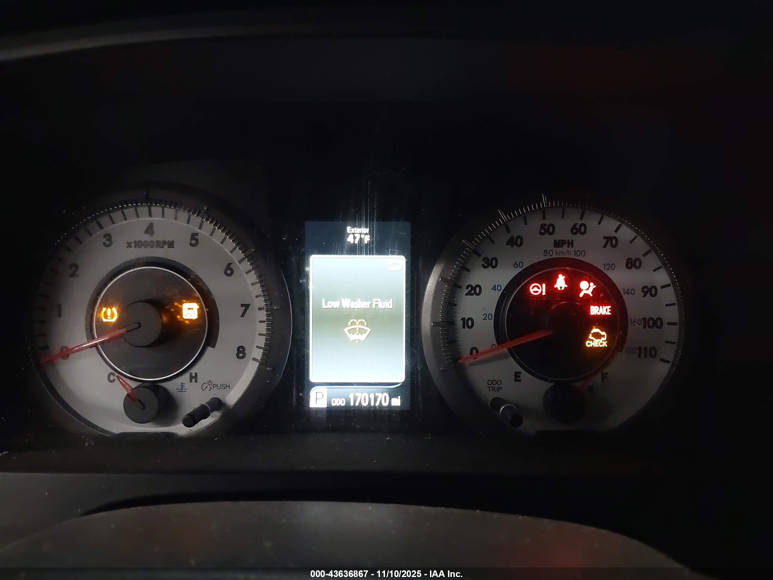 TOYOTA SIENNA image 7