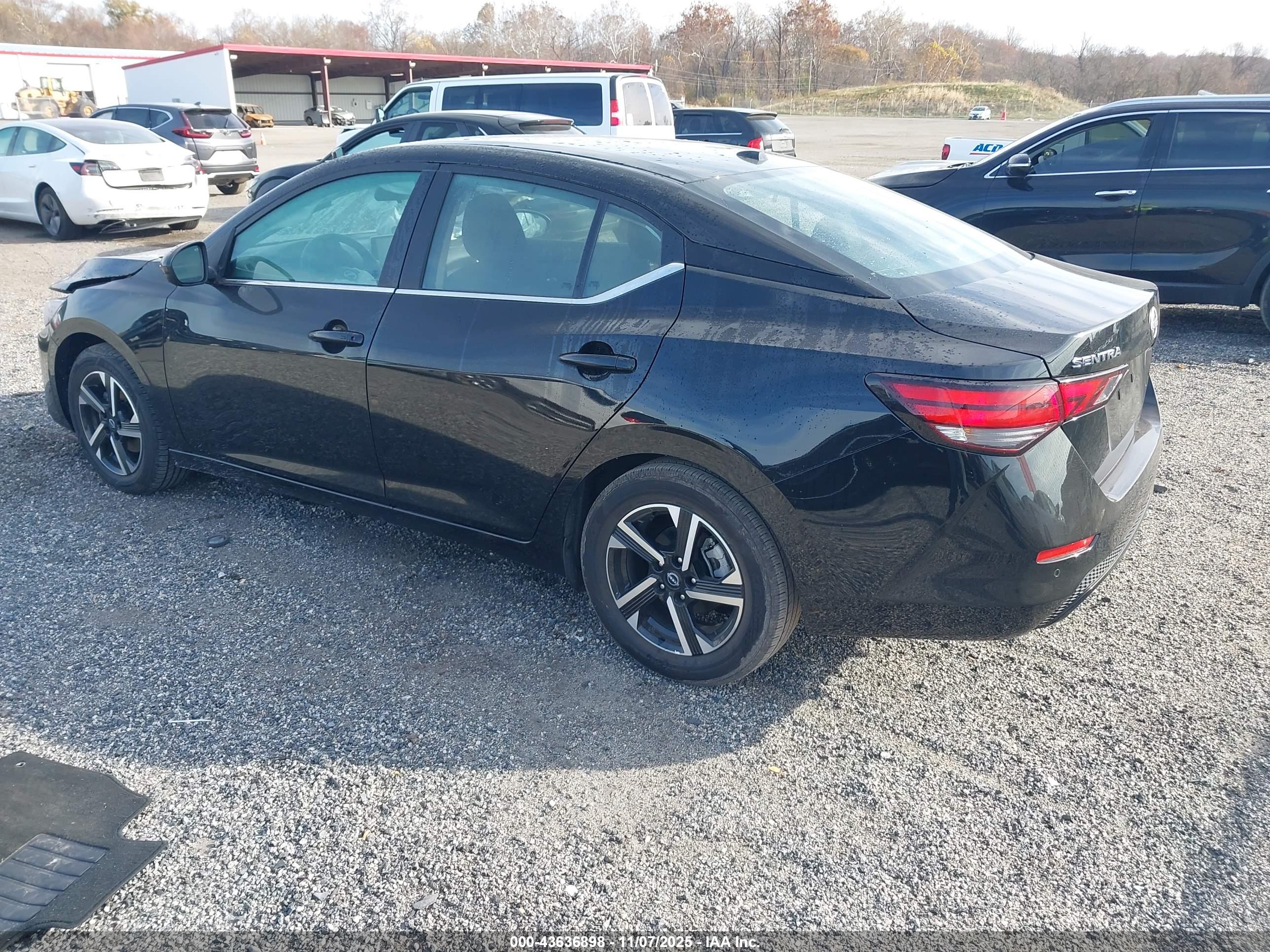 NISSAN SENTRA image 3