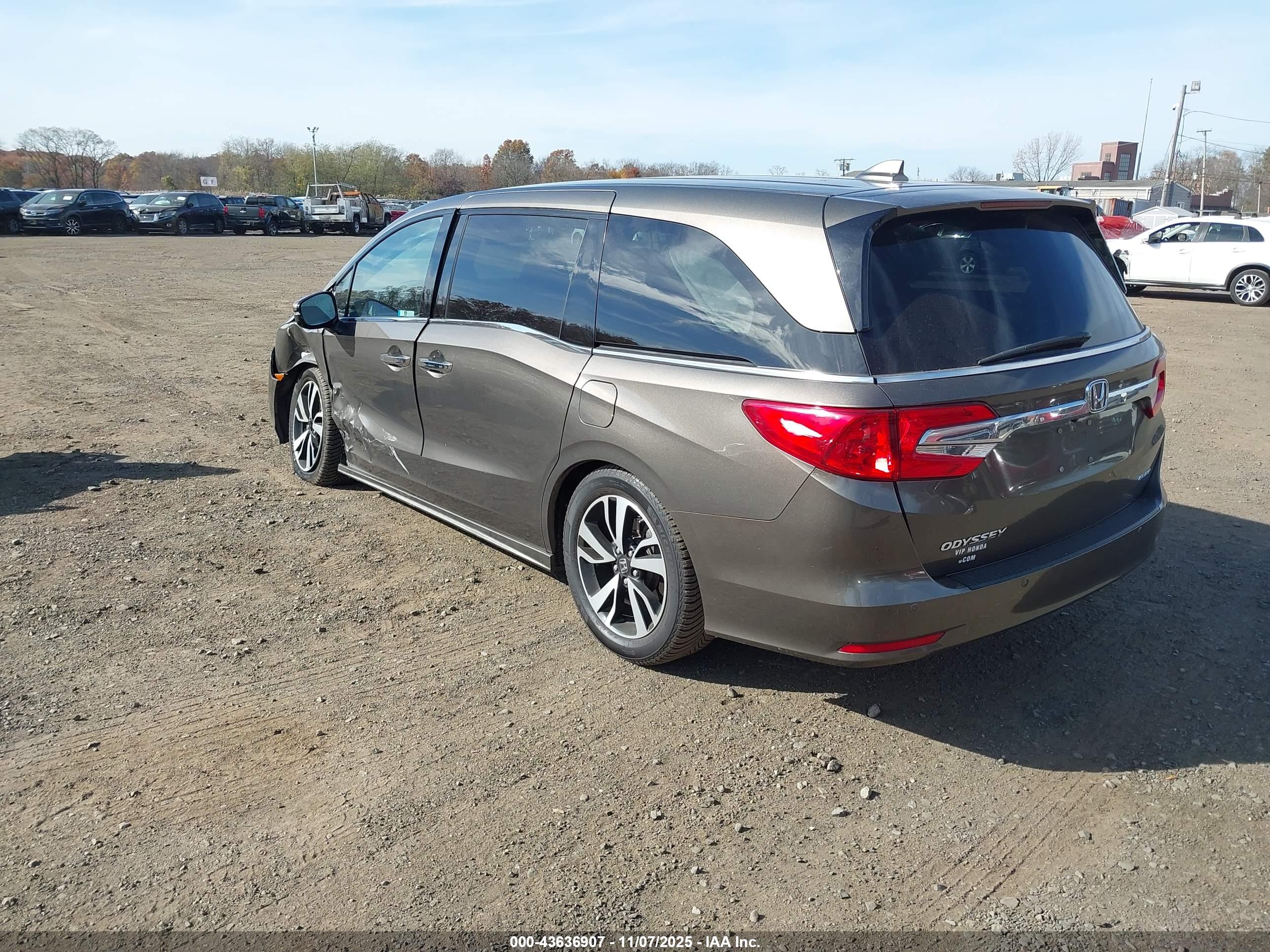 HONDA ODYSSEY image 3