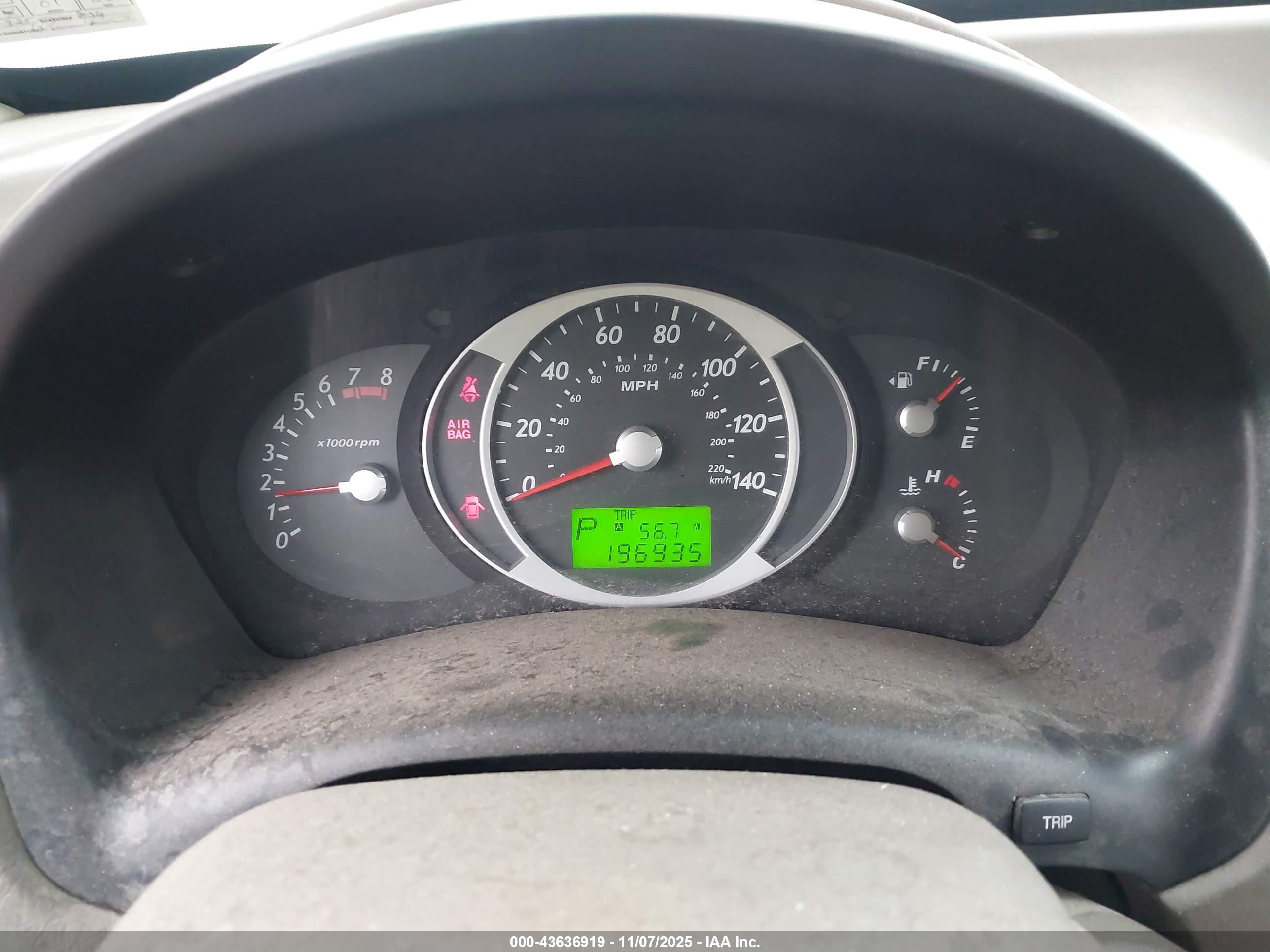 HYUNDAI TUCSON image 7