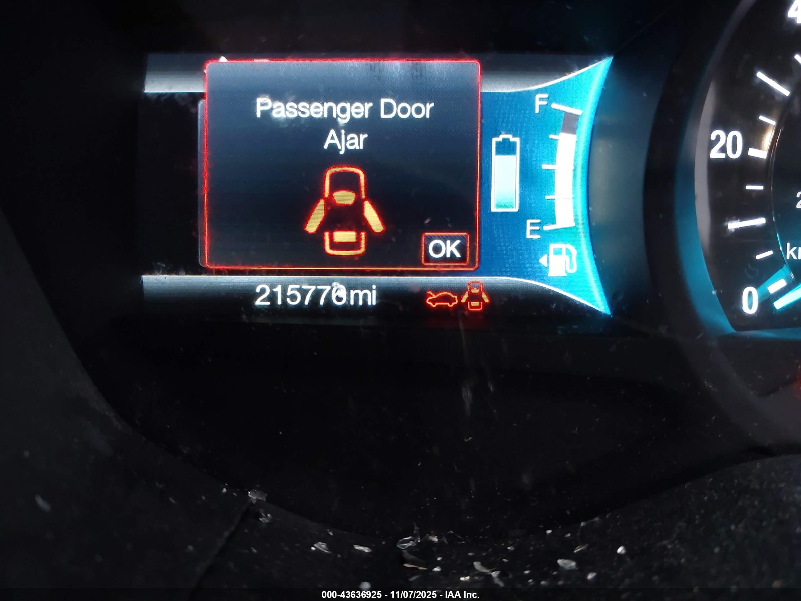 FORD FUSION image 7