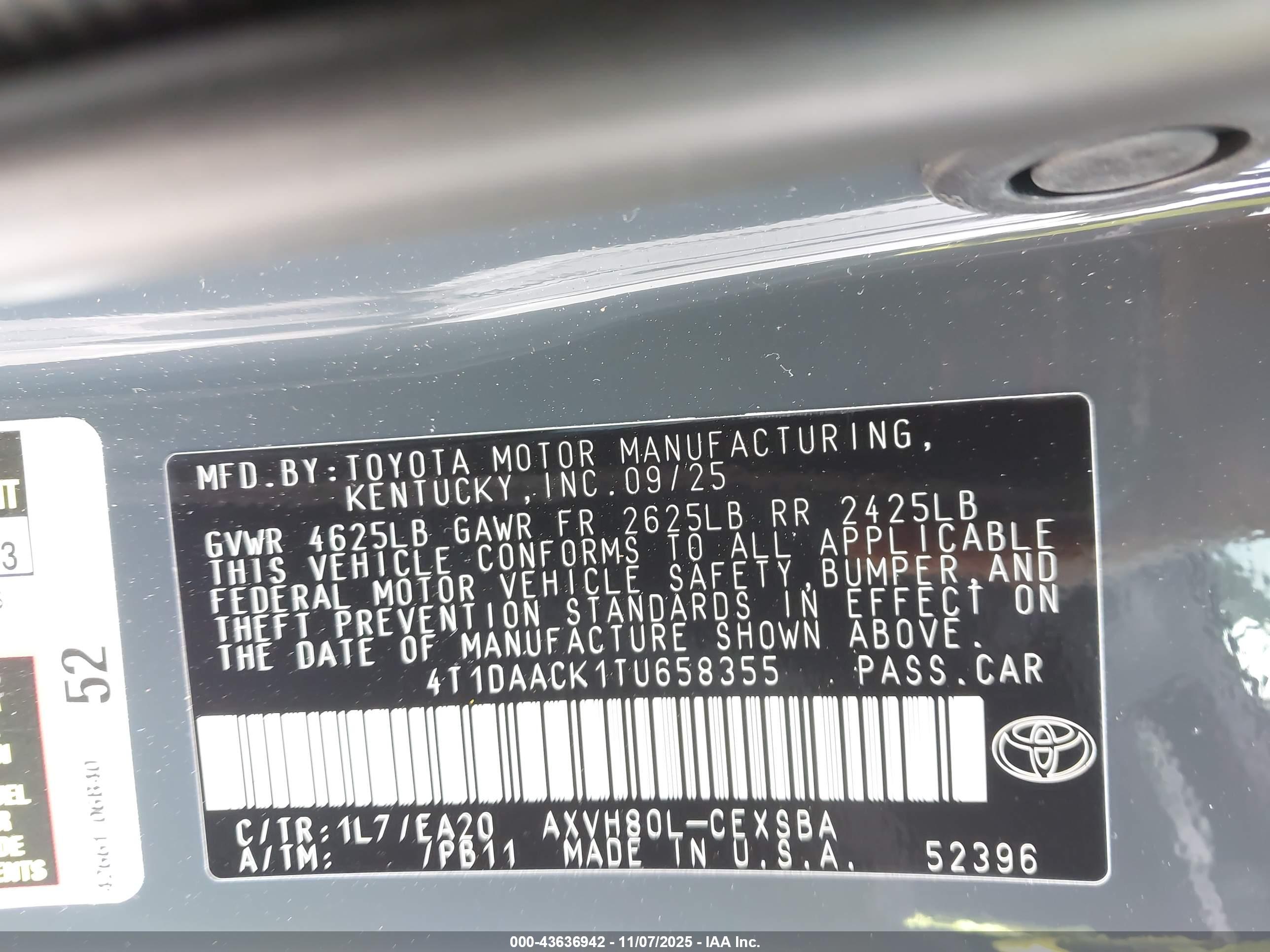 TOYOTA CAMRY image 9