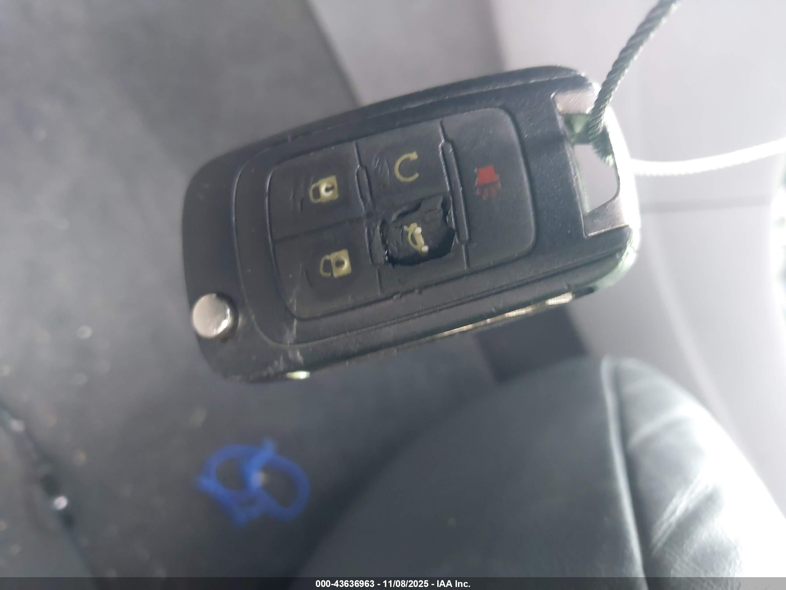 CHEVROLET SS image 11