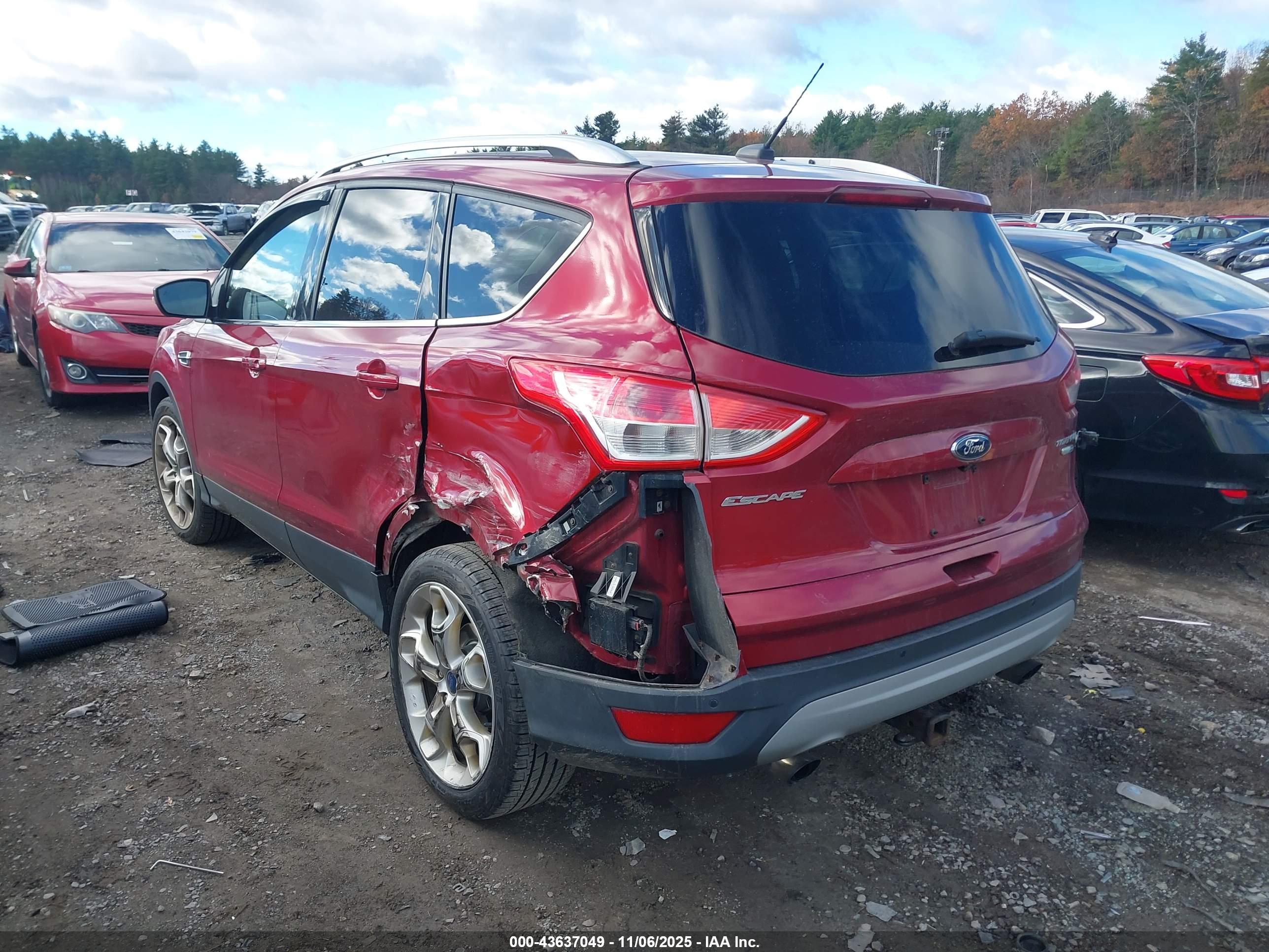 FORD ESCAPE image 3