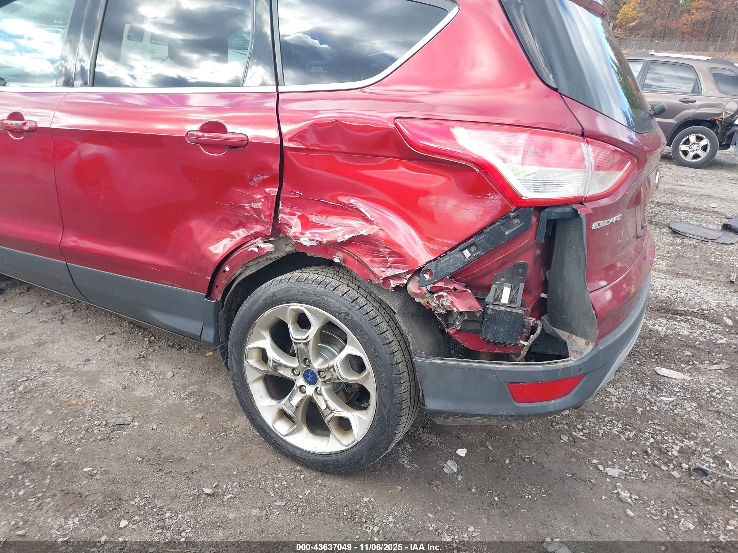 FORD ESCAPE image 6