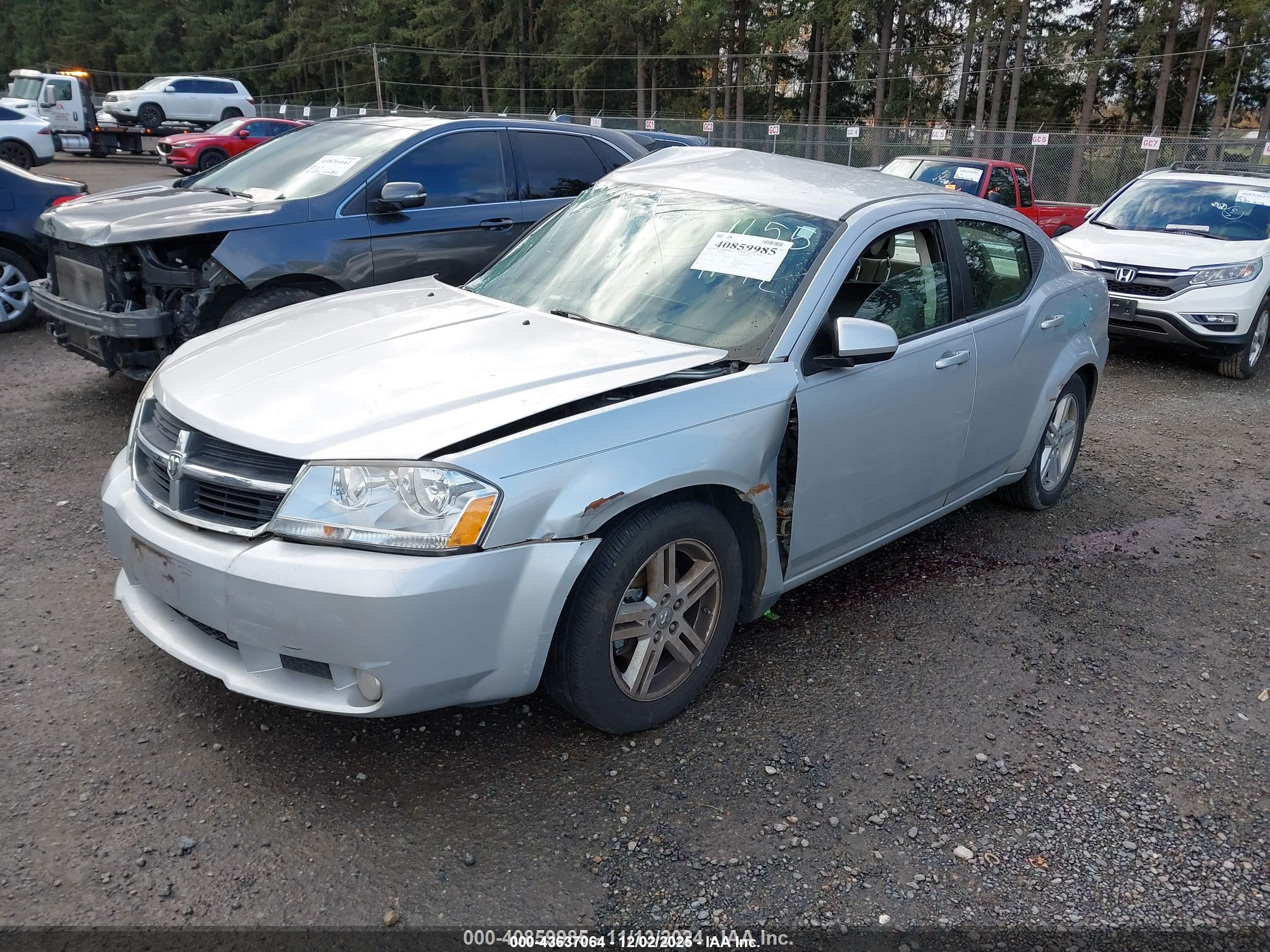 DODGE AVENGER image 2