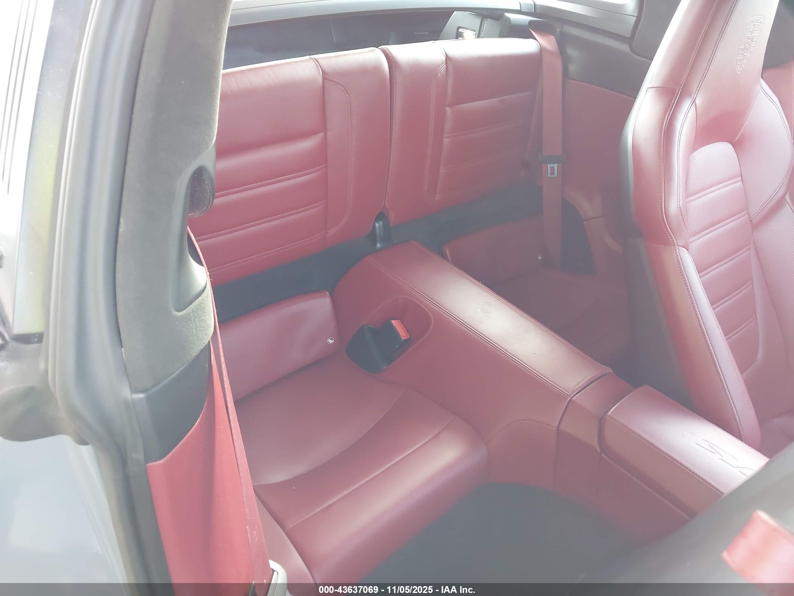 PORSCHE 911 image 8