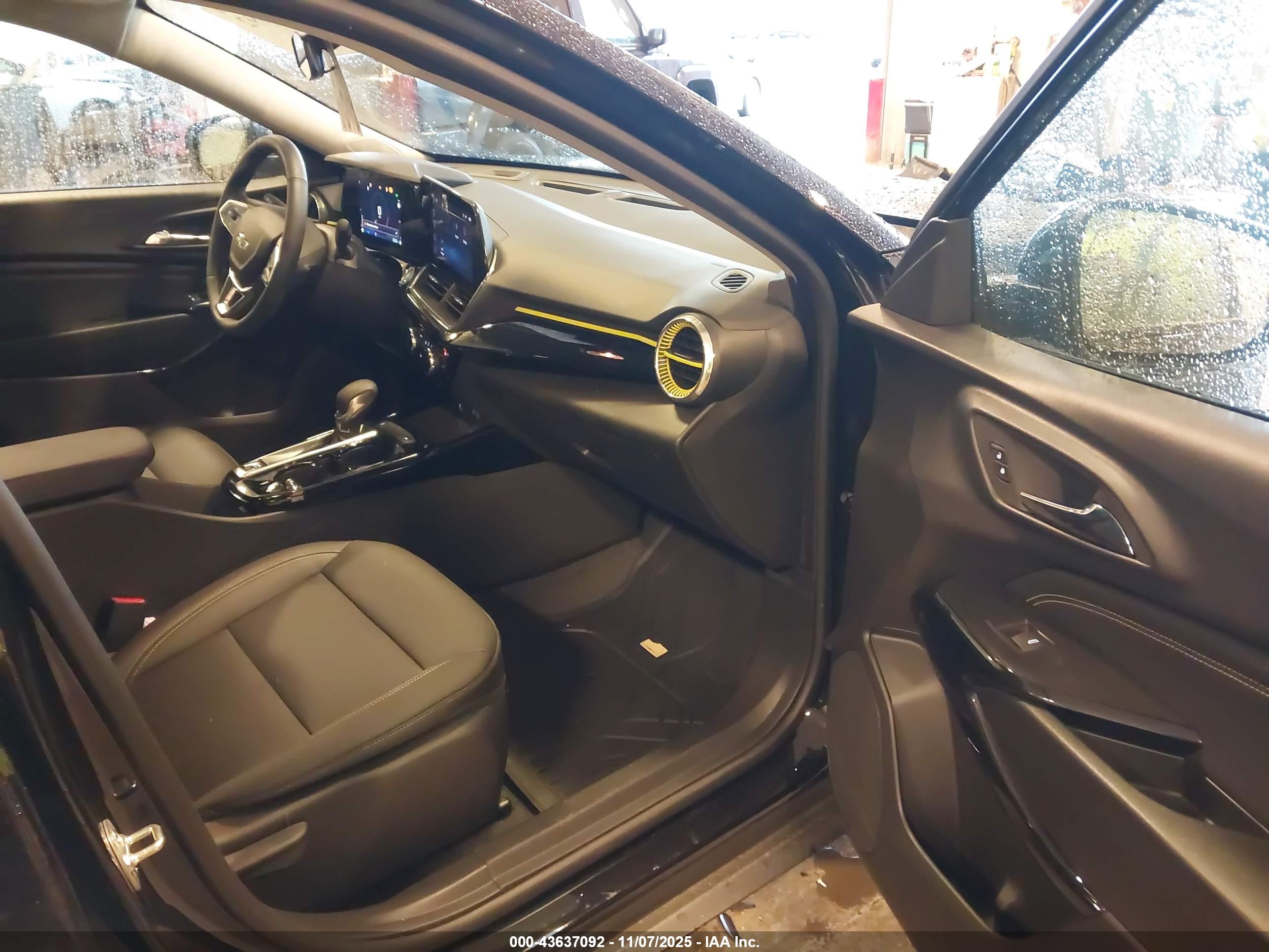 CHEVROLET TRAX image 5