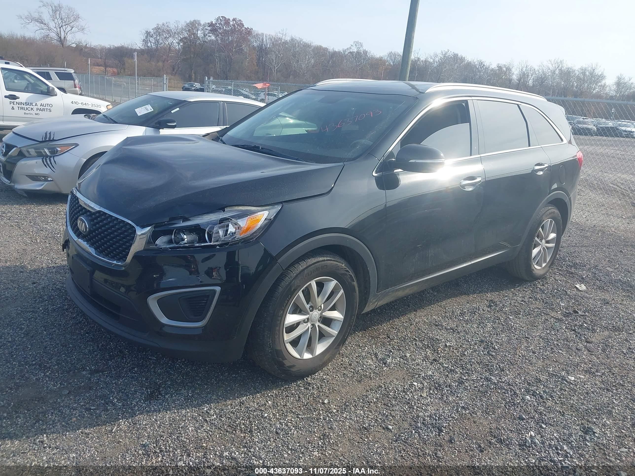 KIA SORENTO image 2
