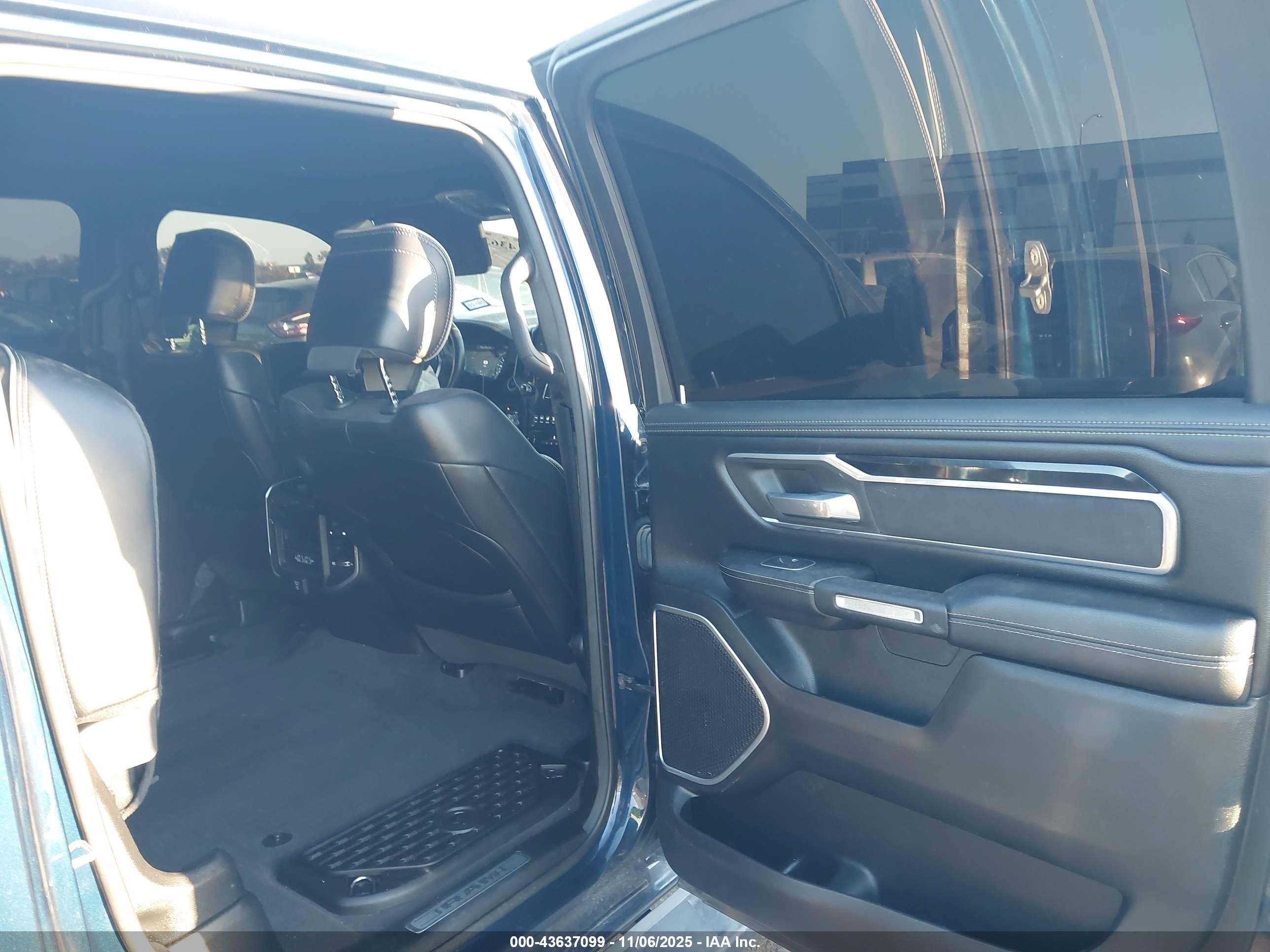 RAM 1500 image 8