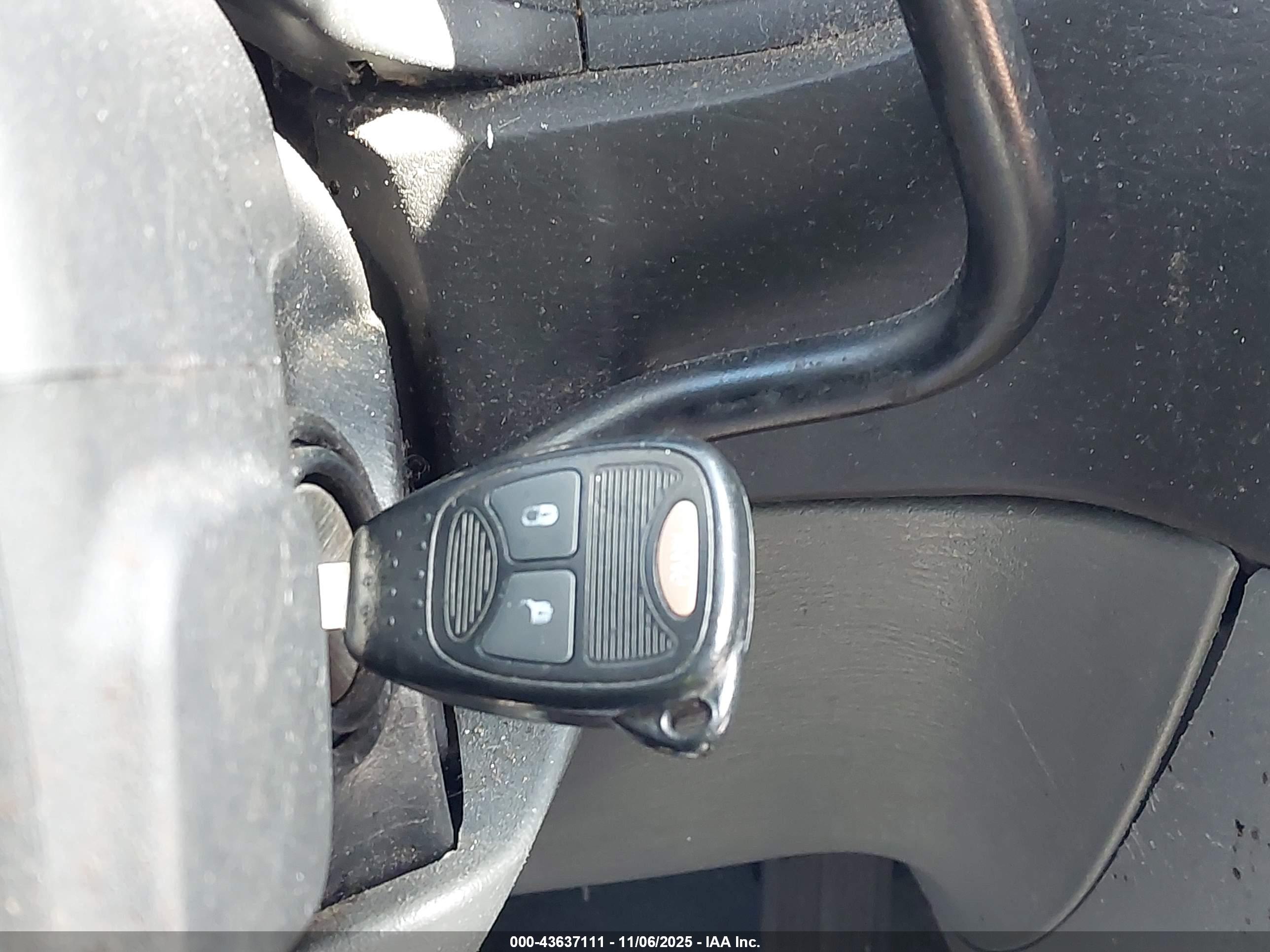 CHRYSLER TOWN image 11