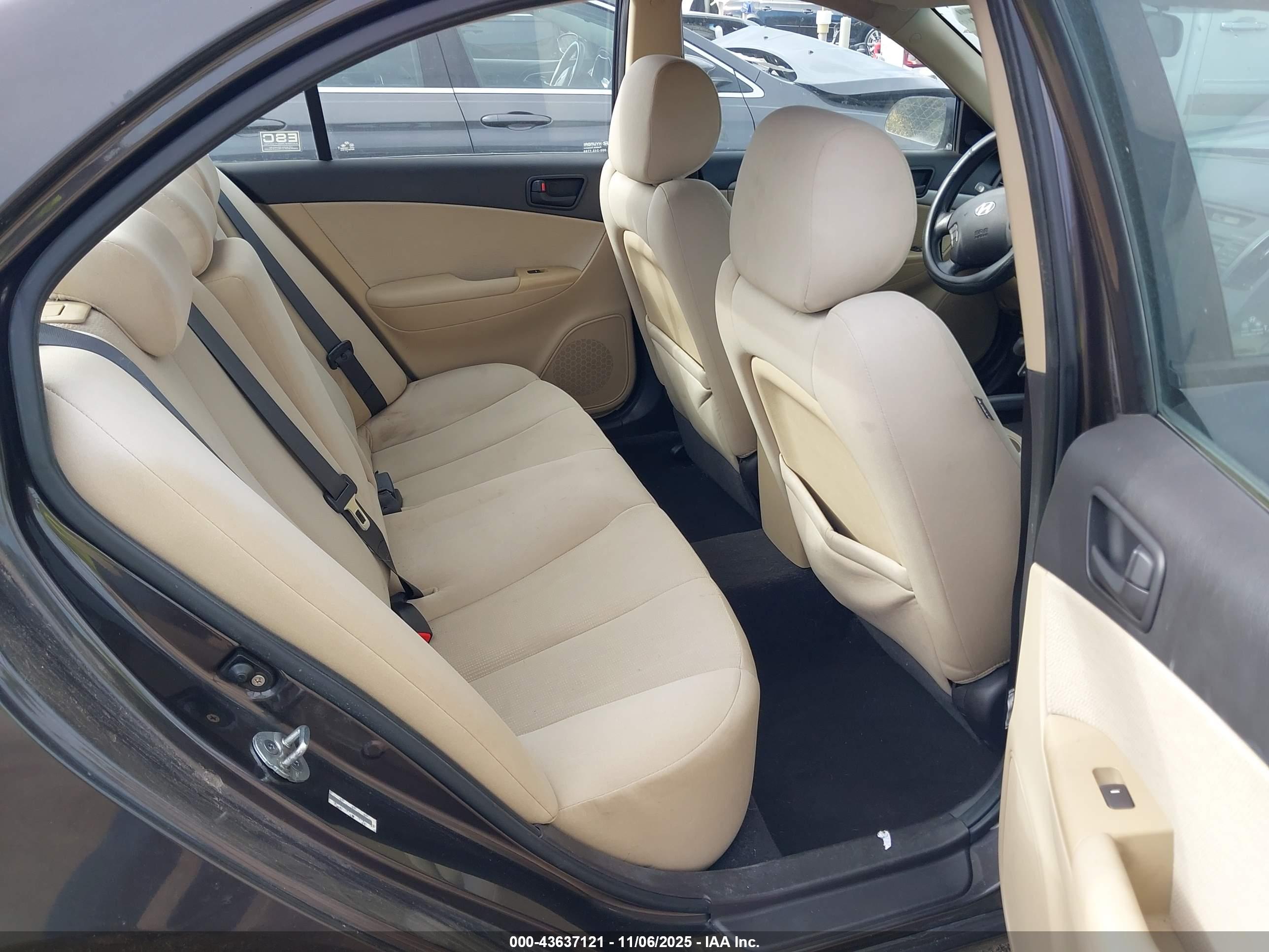 HYUNDAI SONATA image 8