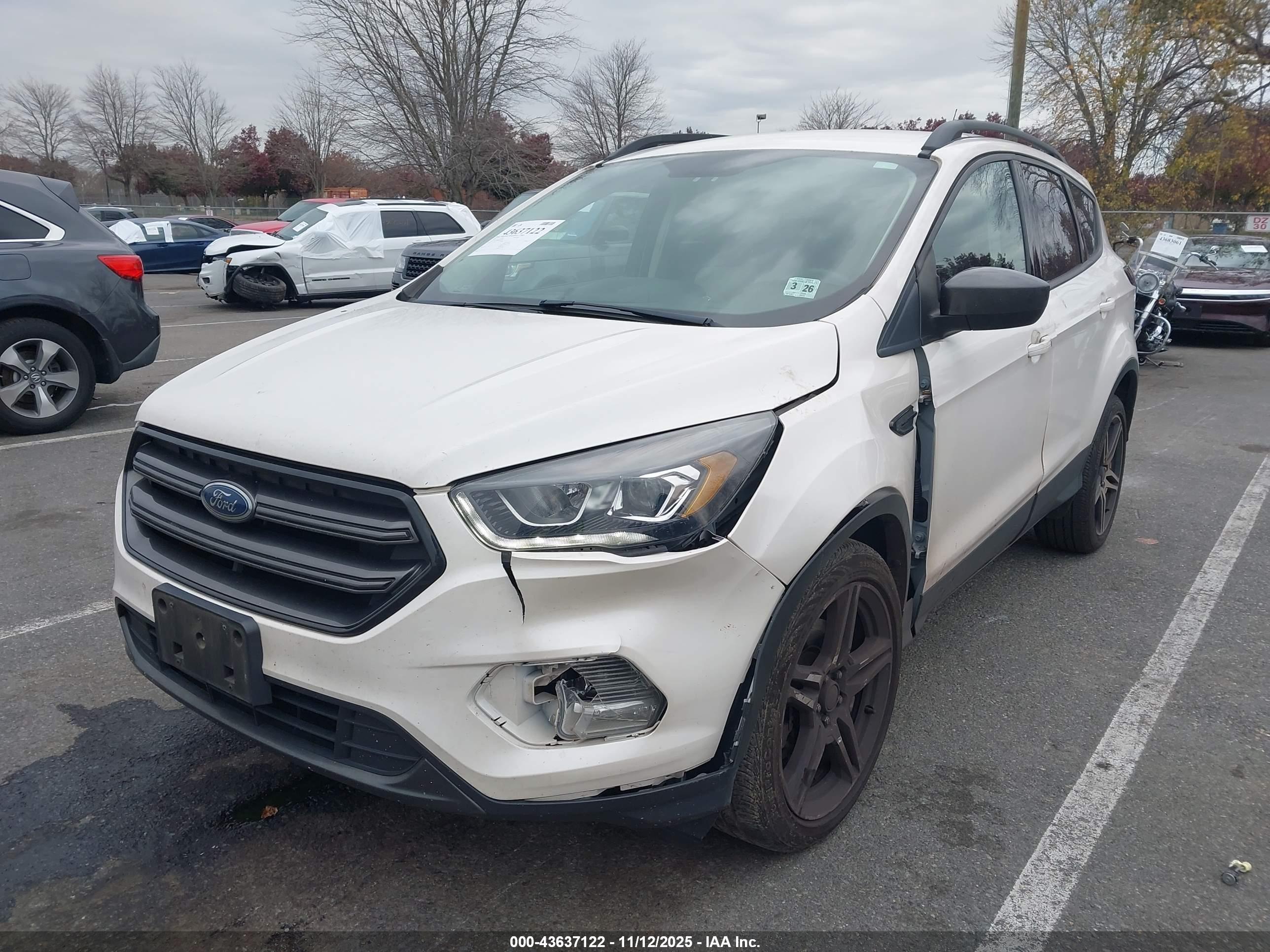 FORD ESCAPE image 6
